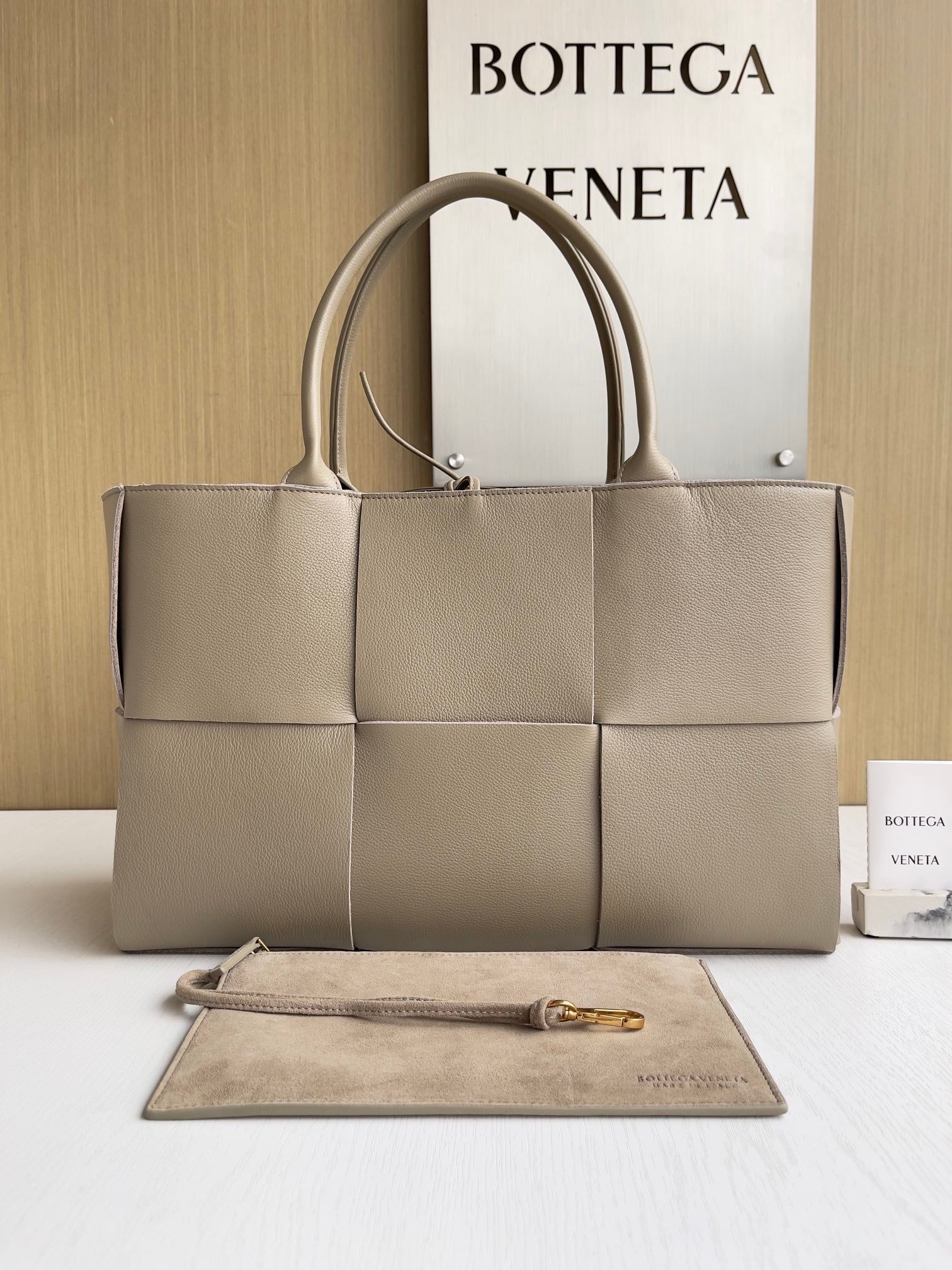 Arco Tote Bottega Veneta 609175.A20