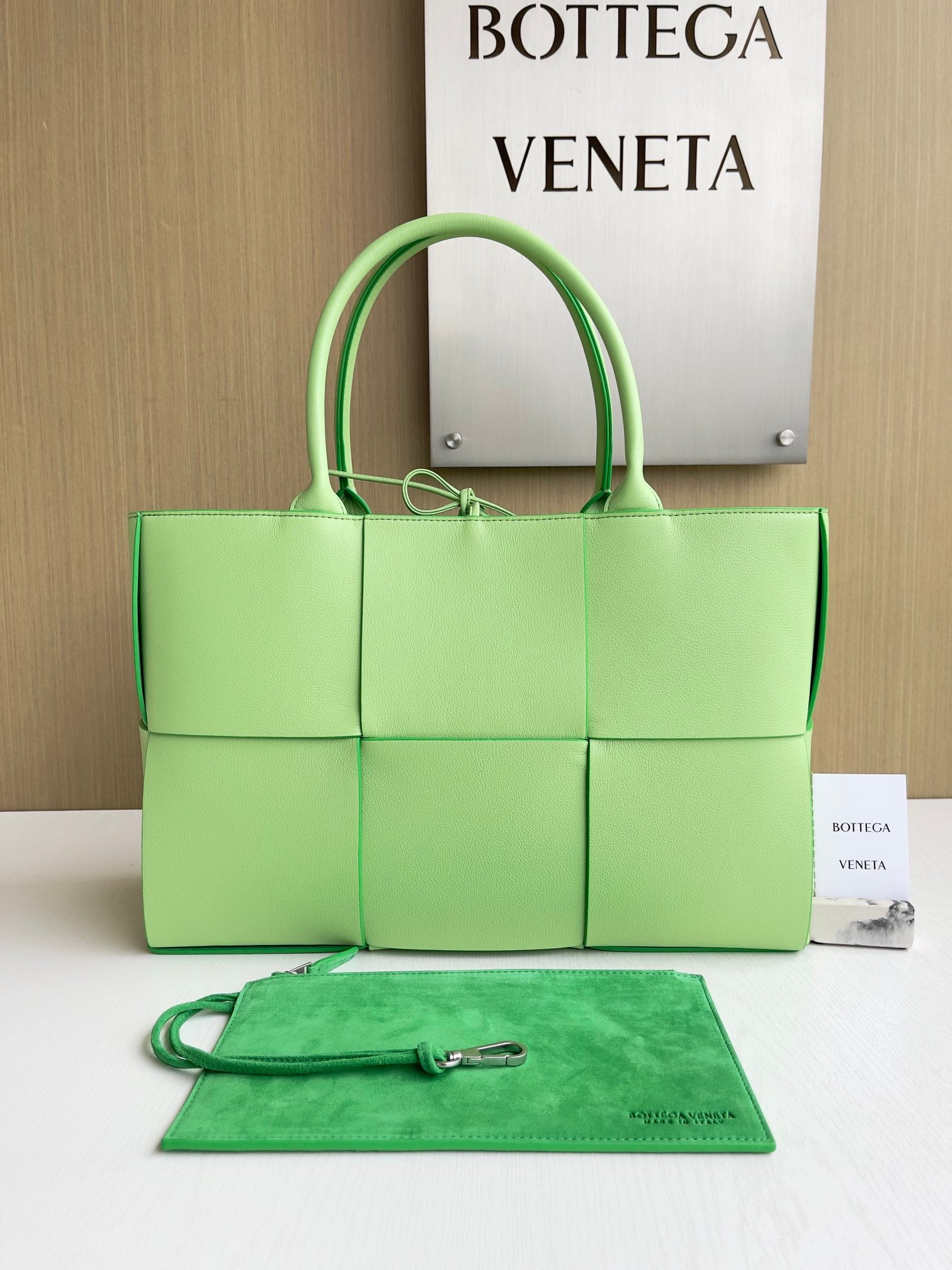 Arco Tote Bottega Veneta 609175.A23