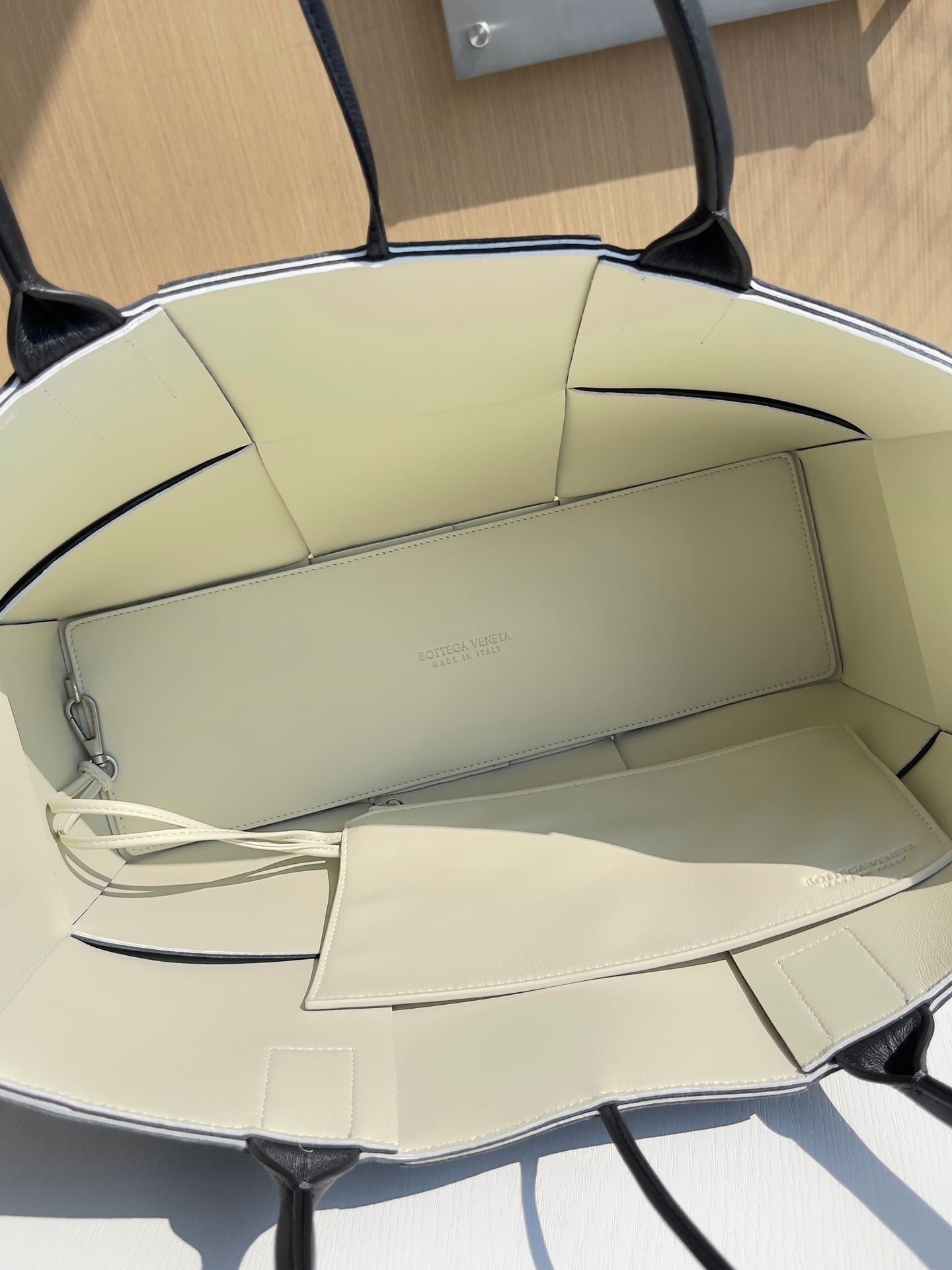 Arco Tote Bottega Veneta 609175.A27