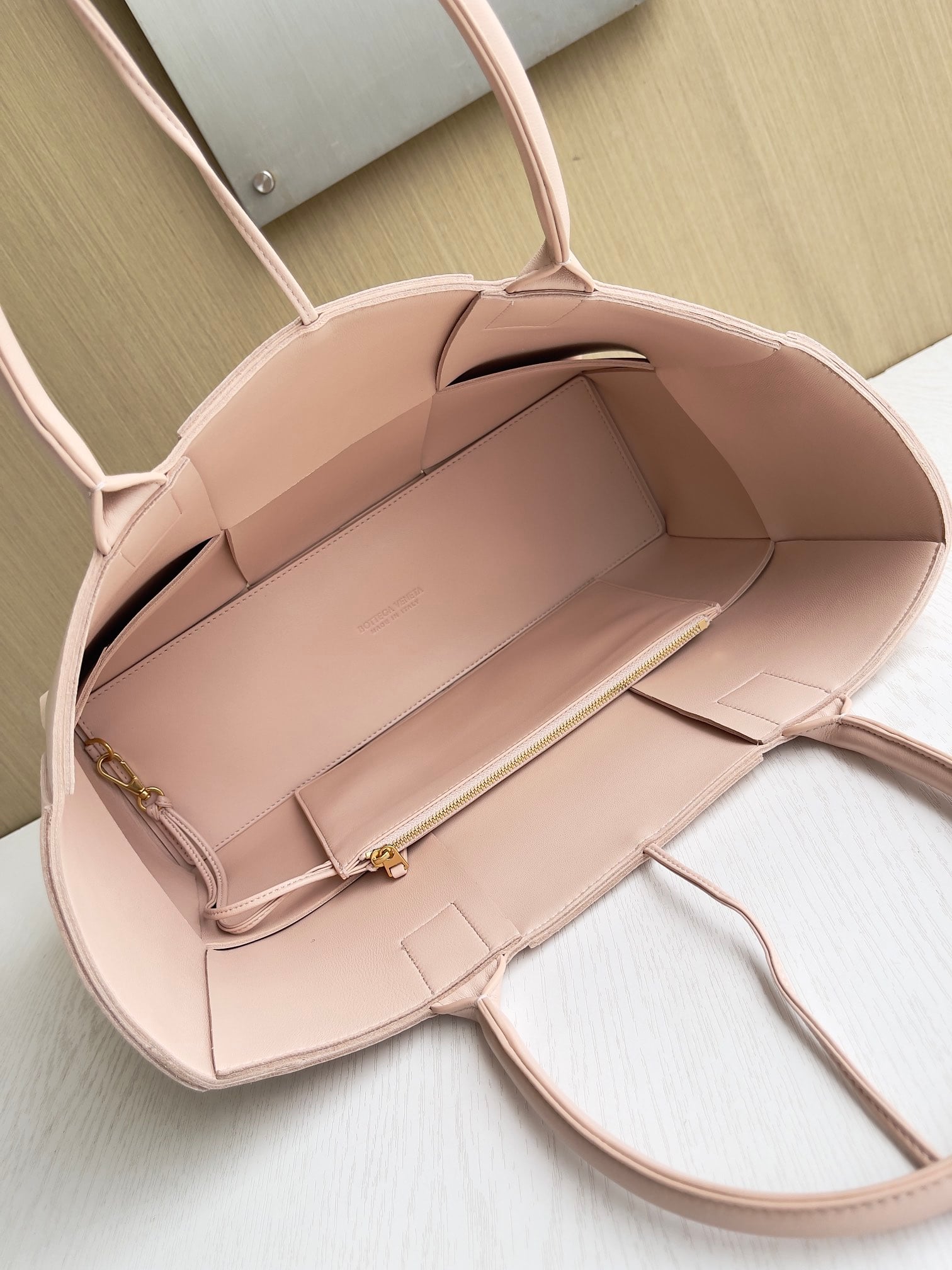 Arco Tote Bottega Veneta 609175.A28