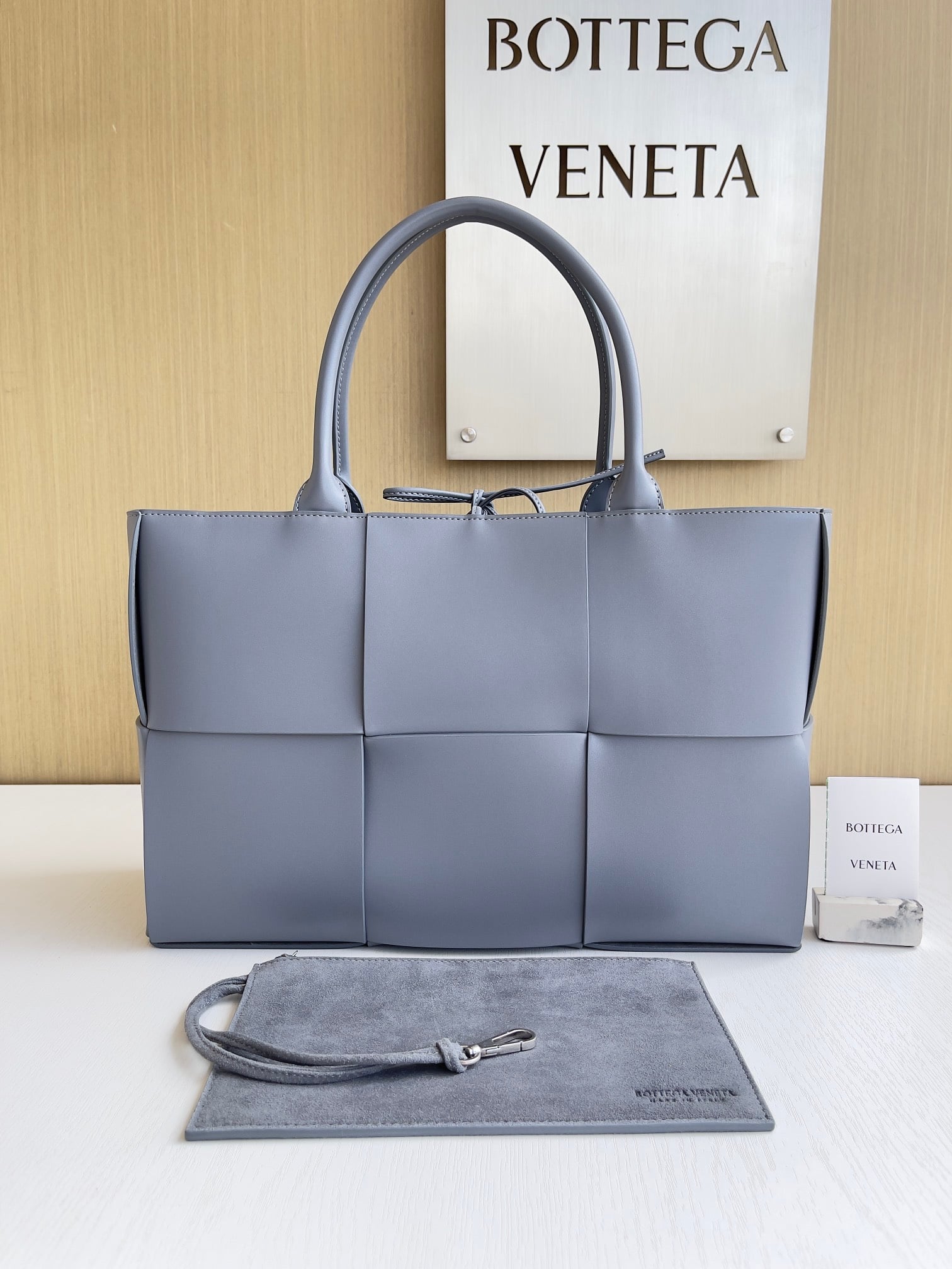 Arco Tote Bottega Veneta 609175.A32