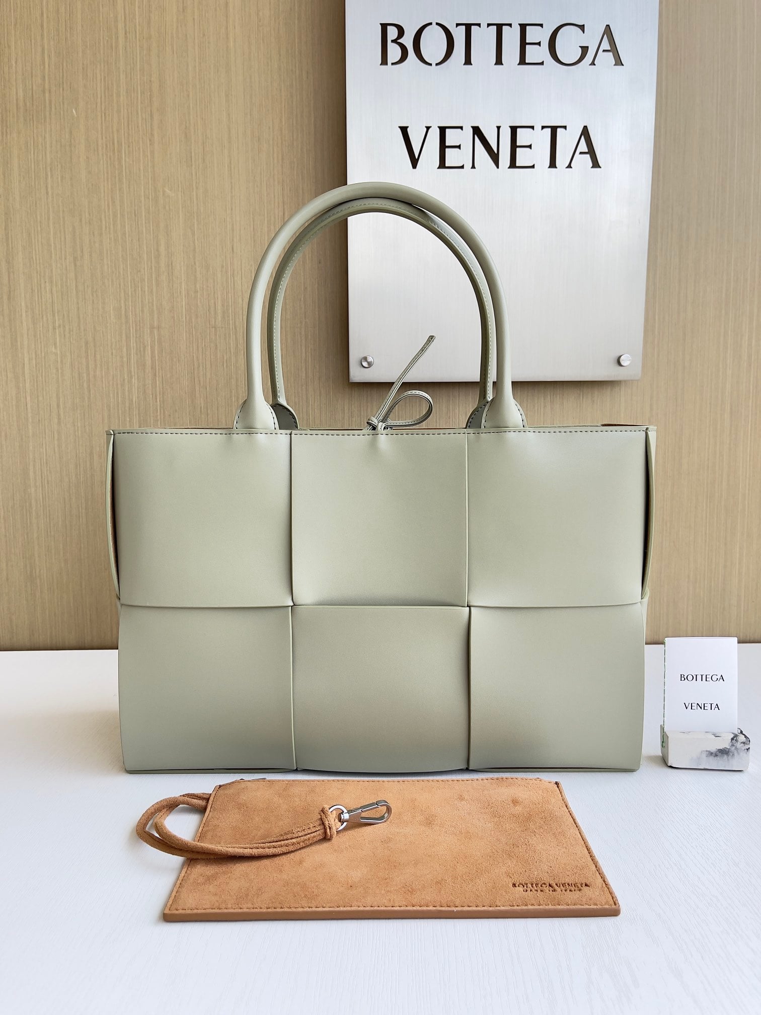 Arco Tote Bottega Veneta 609175.A35