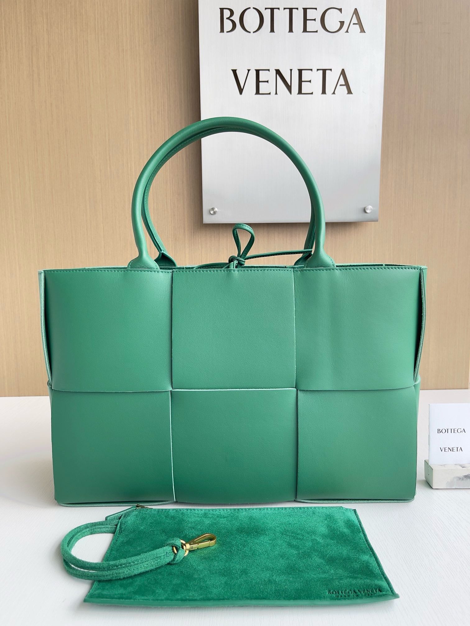 Arco Tote Bottega Veneta 609175.A41