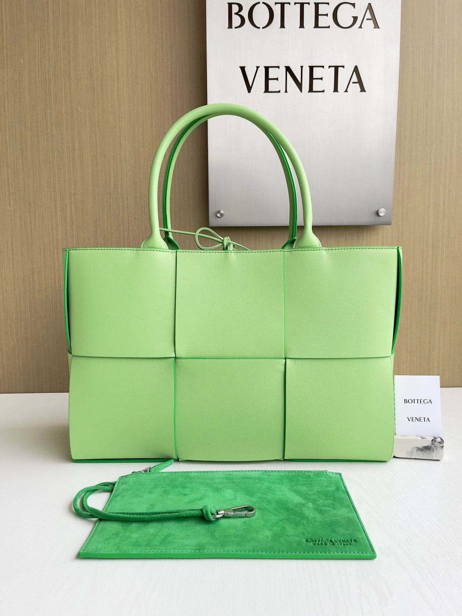 Arco Tote Bottega Veneta 609175.A43