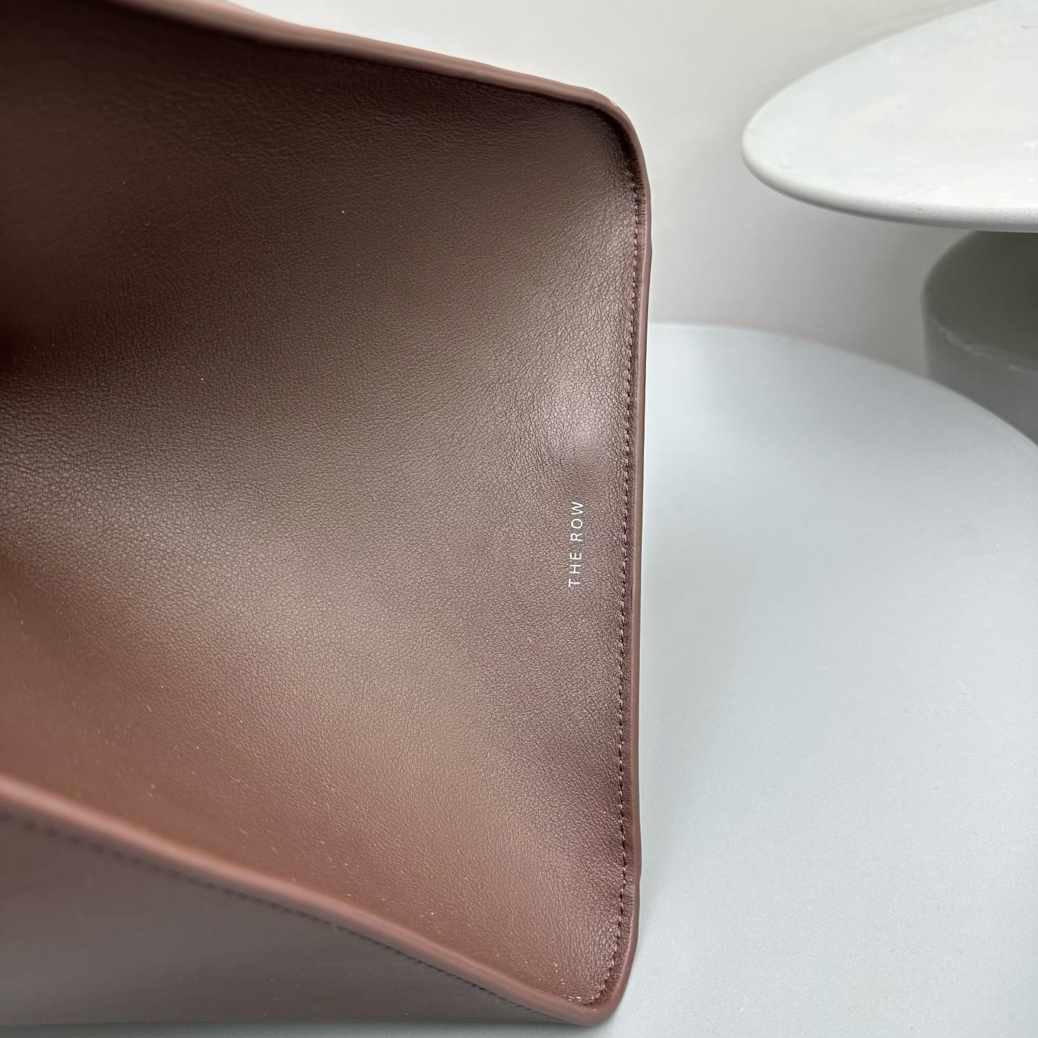 Margaux 17 The Row E688178