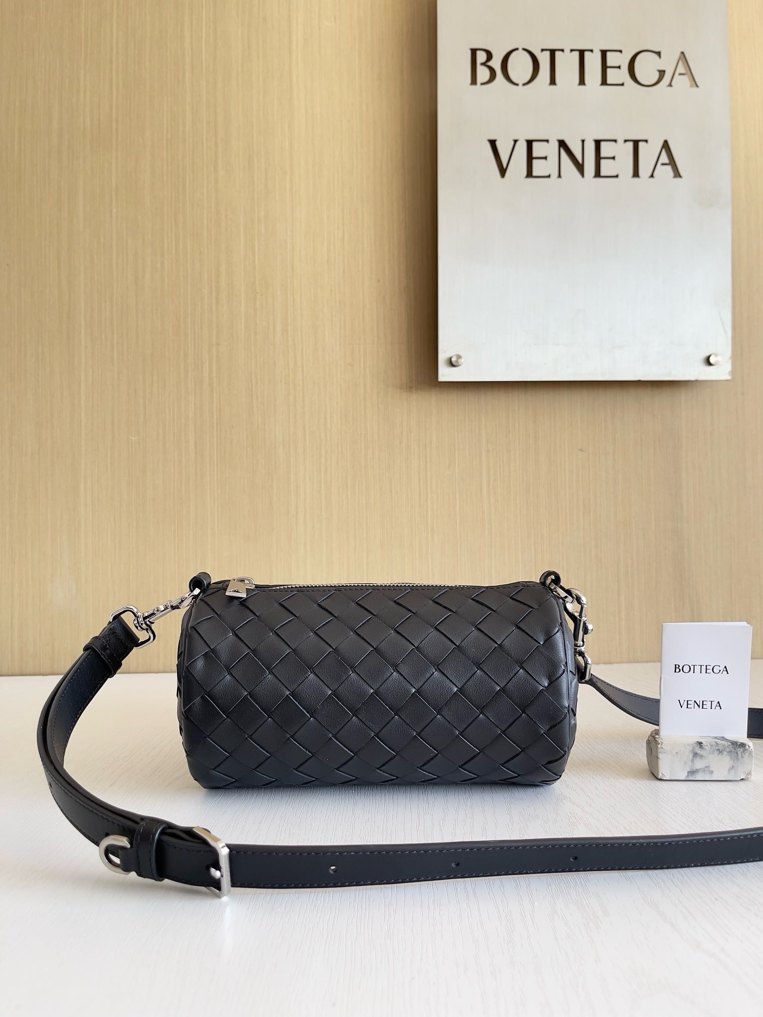 Barrel Bottega Veneta 777391.A2