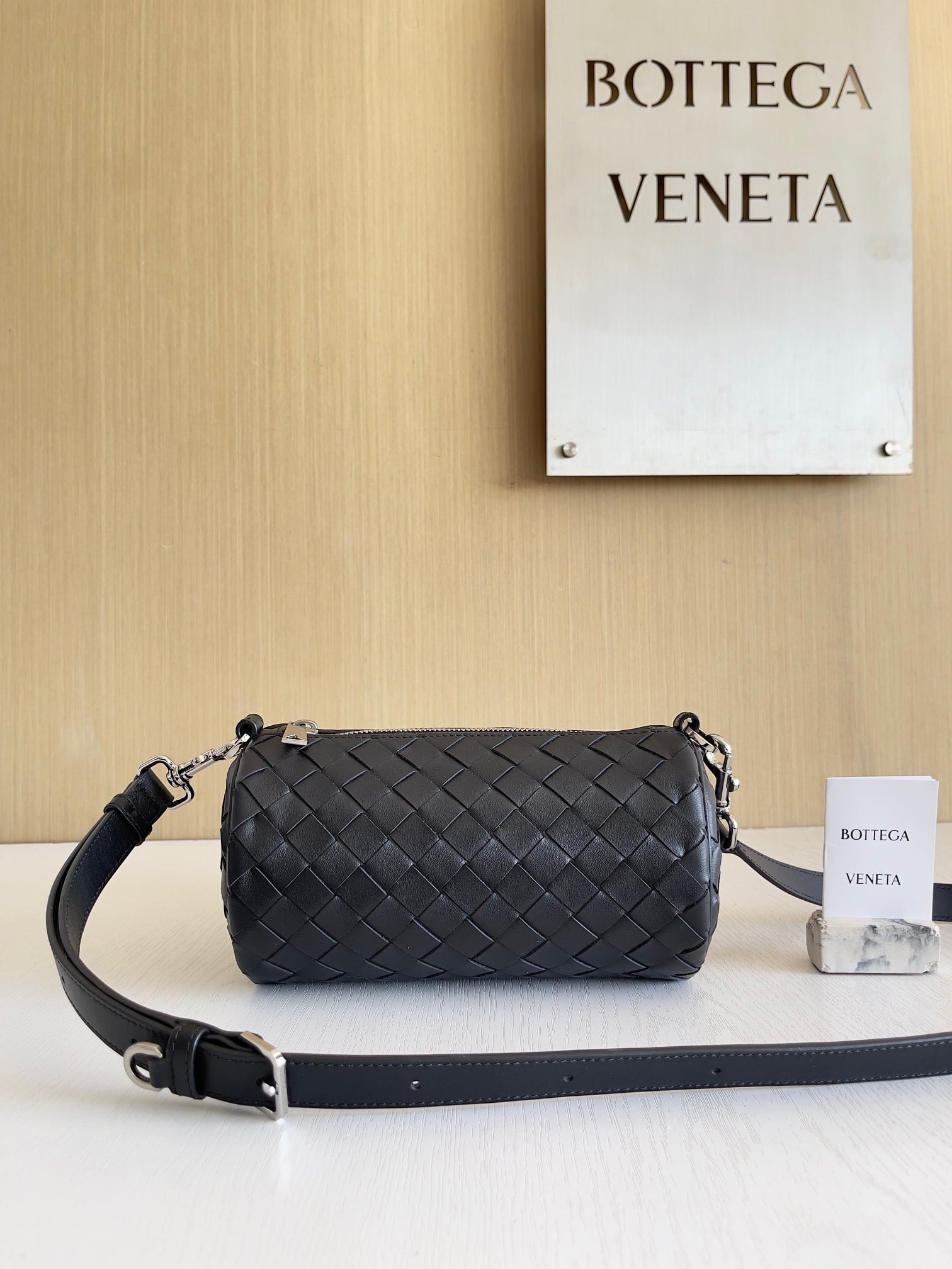 Barrel Bottega Veneta 777391.A4