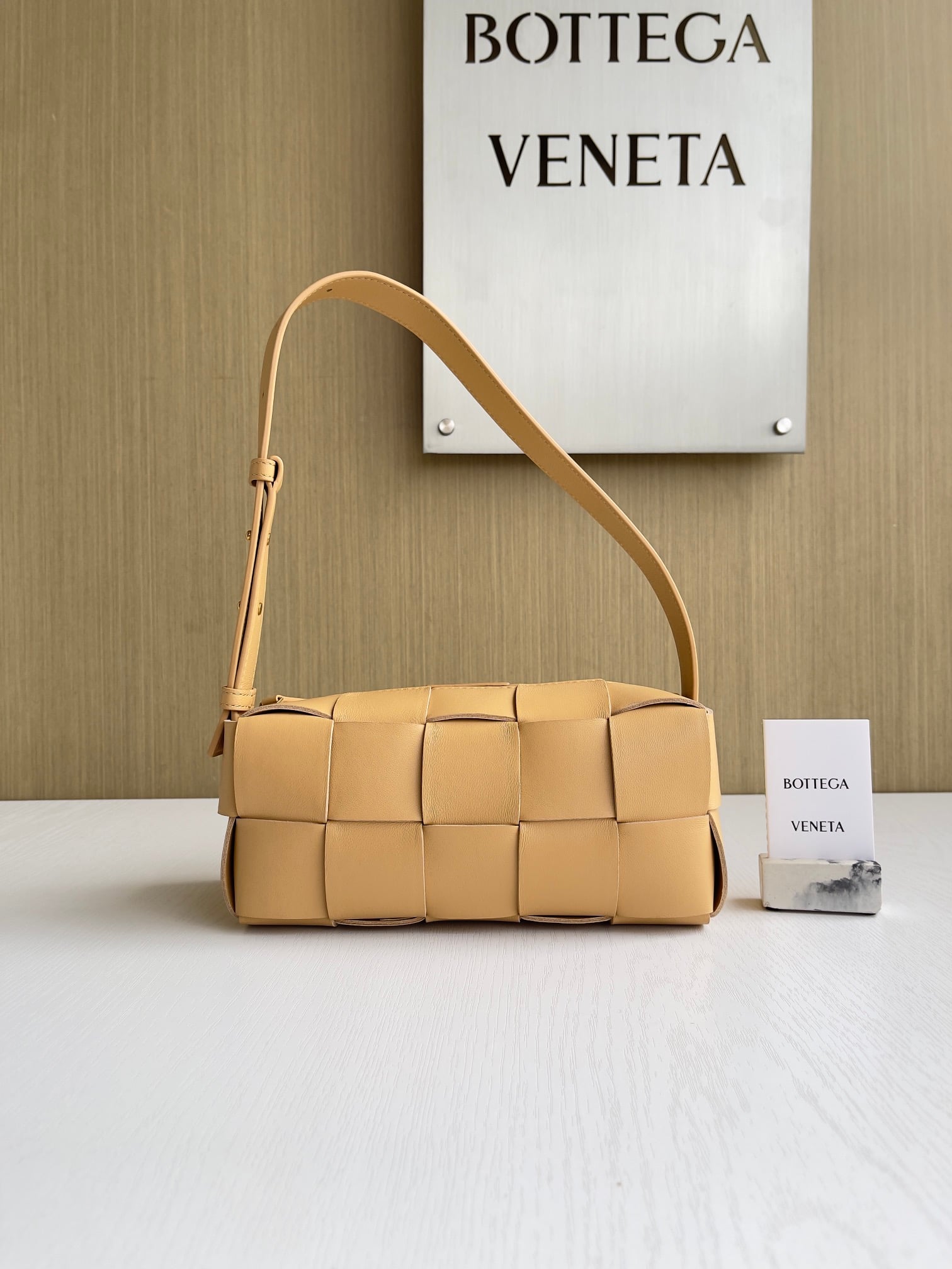 Brick Cassette Bottega Veneta 729166.A1