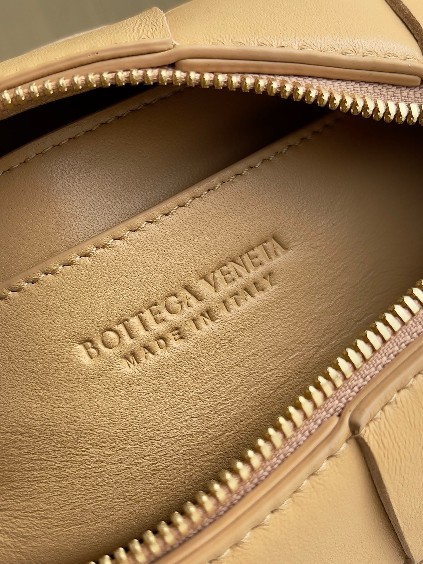 Brick Cassette Bottega Veneta 729166.A7