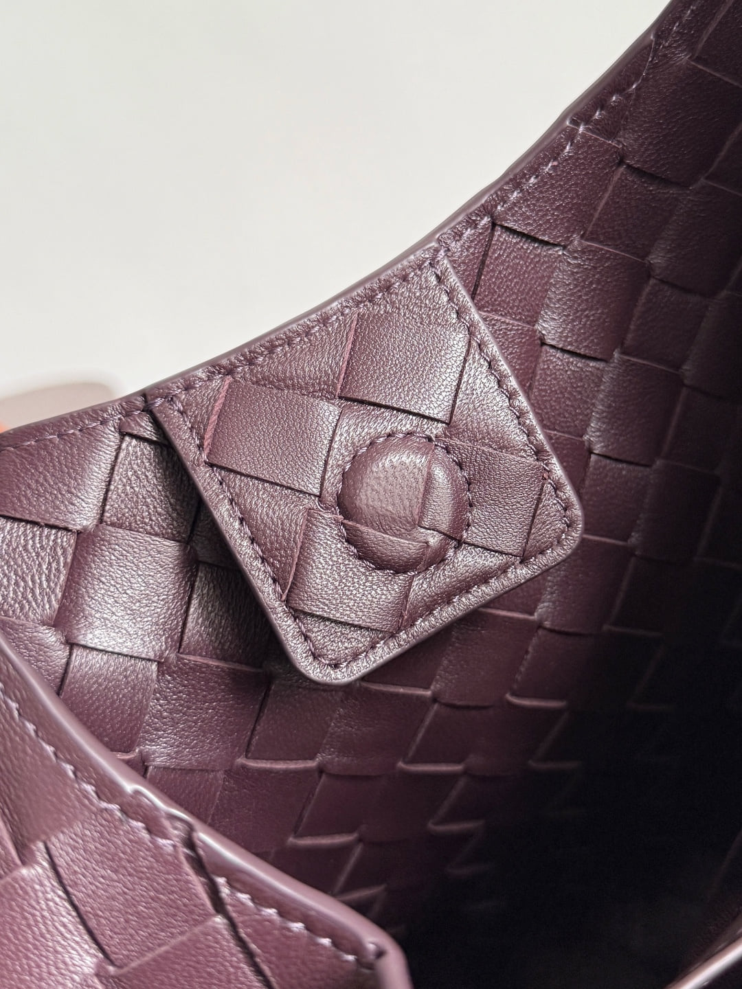 Campana Bottega Veneta 844249.A4