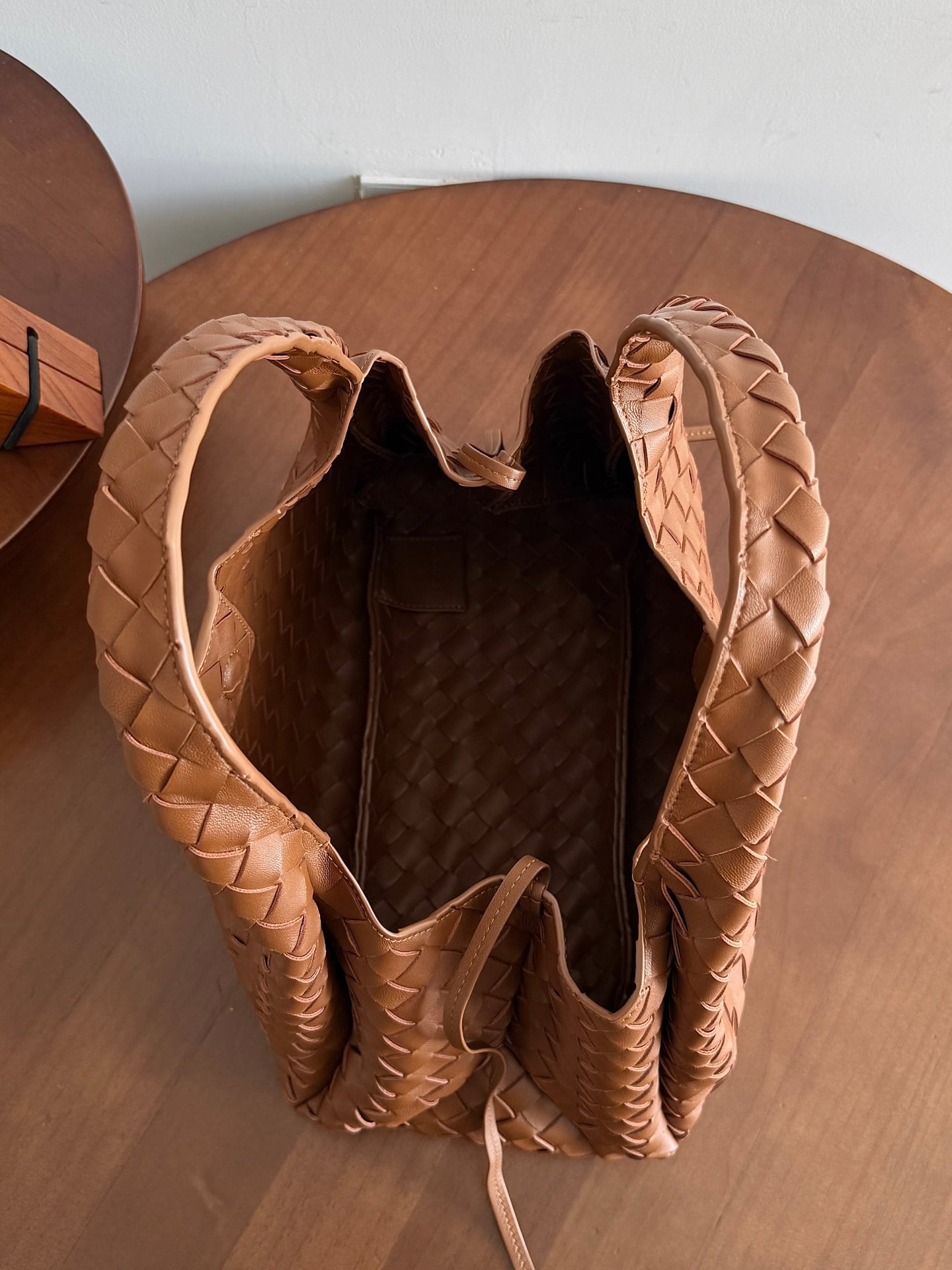 Campana Bottega Veneta 844249.A10