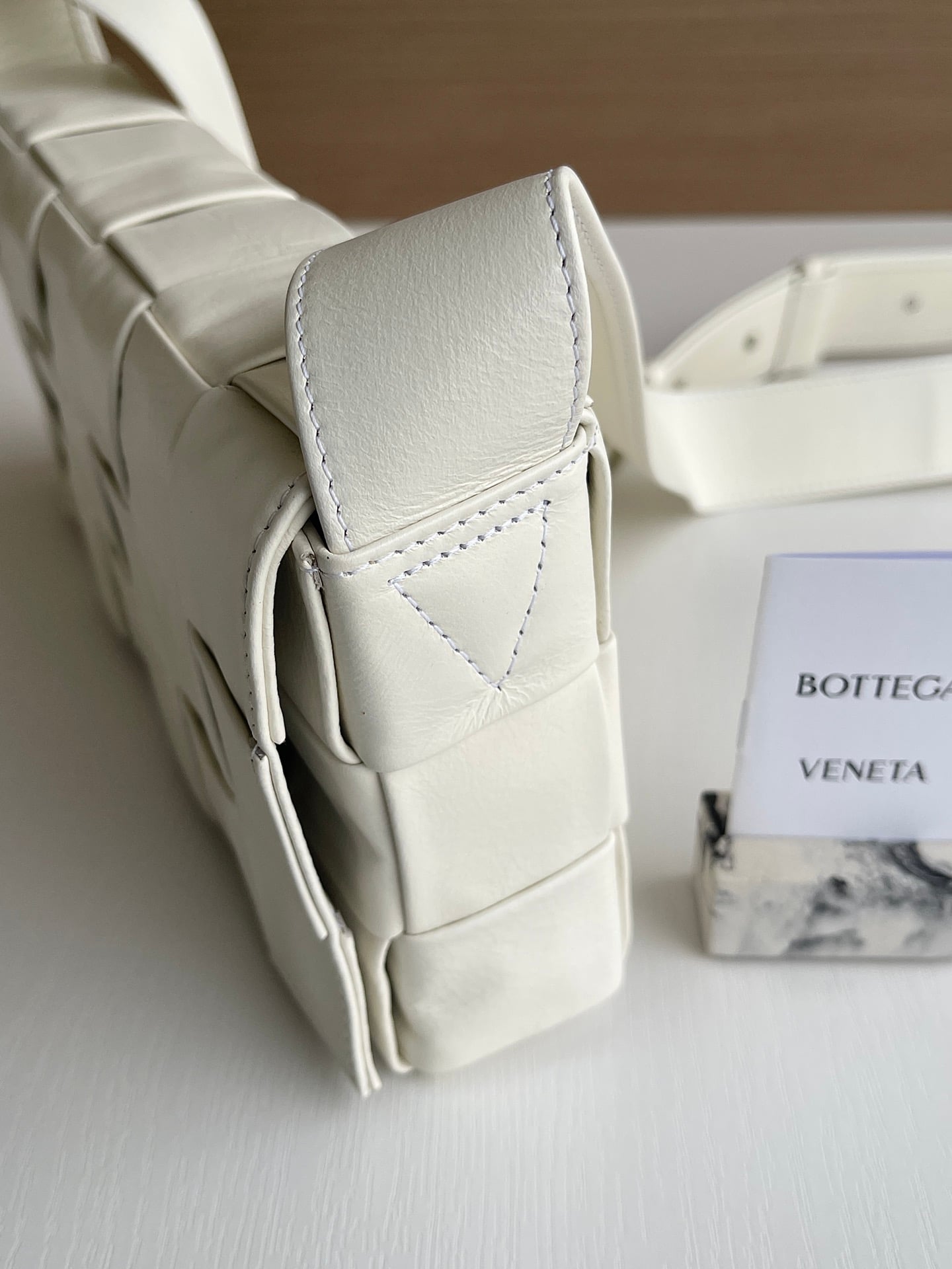 Cassette Bottega Veneta 70136.A2