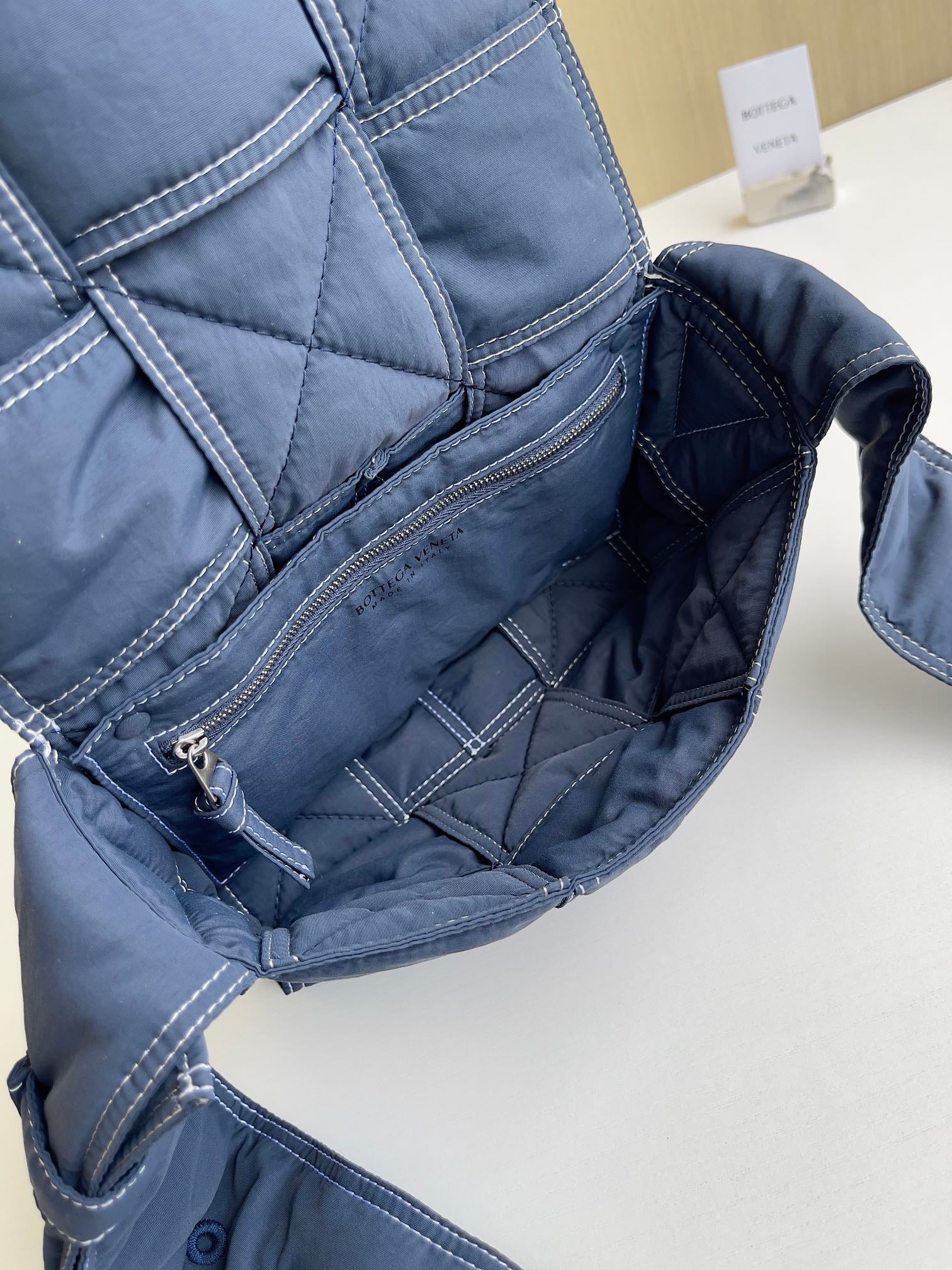 Cassette Bottega Veneta 795675.A2