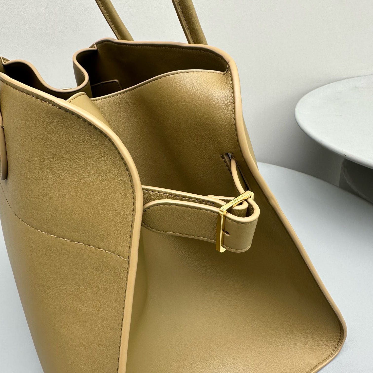 Margaux 15 The Row E688158.5