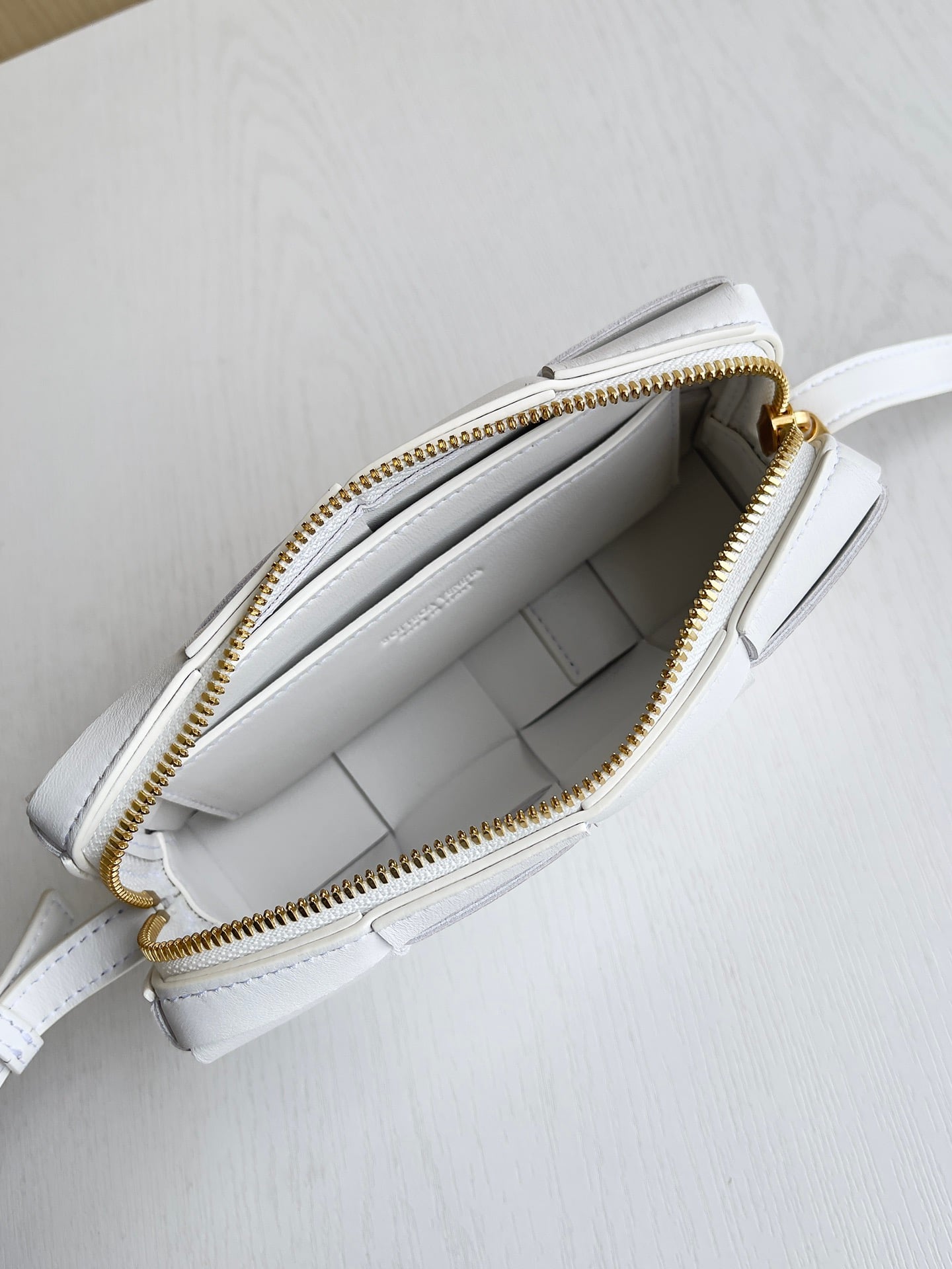 Cassette Phone Pouch Bottega Veneta 755031.A1