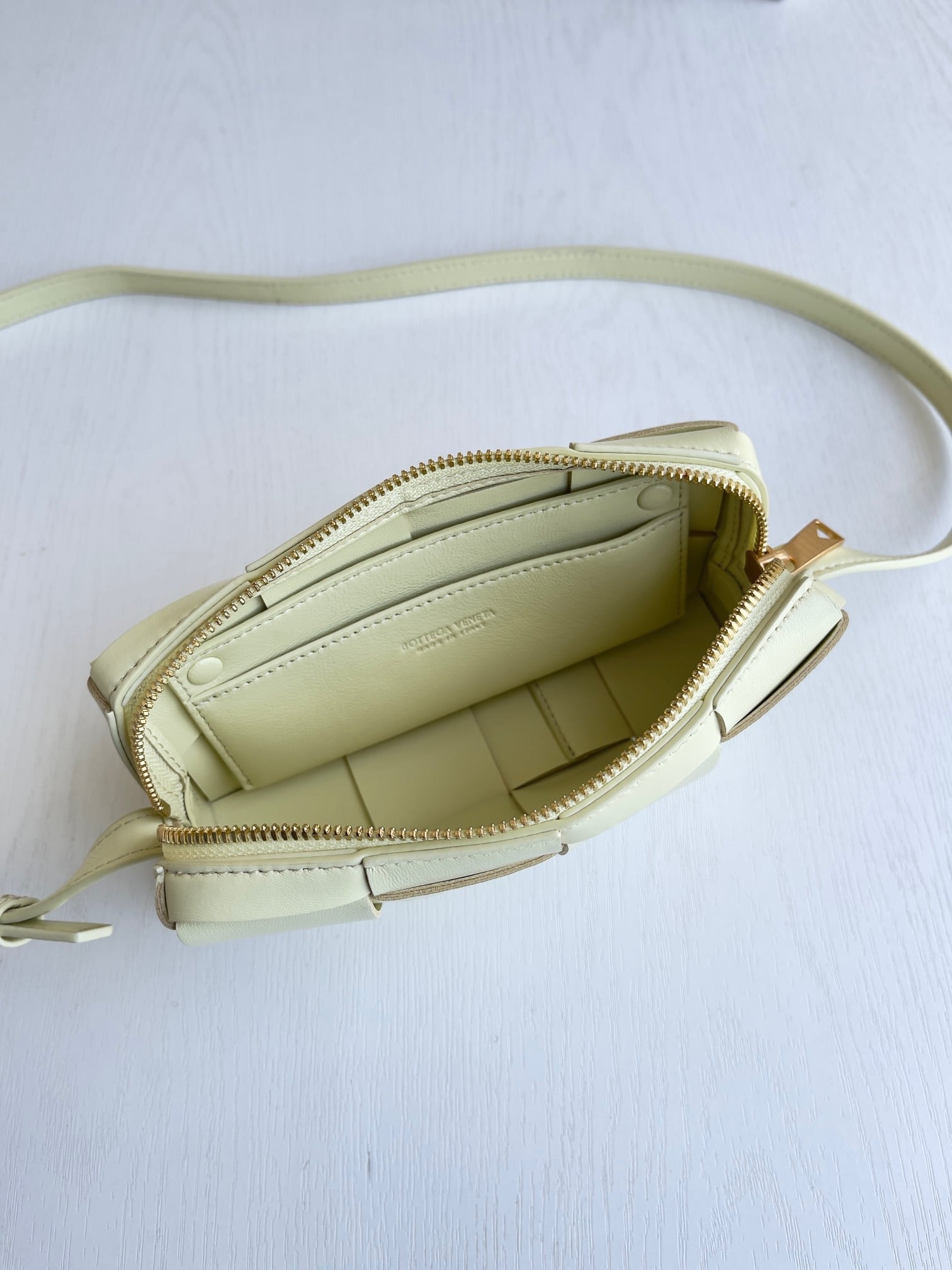 Cassette Phone Pouch Bottega Veneta 755031.A2