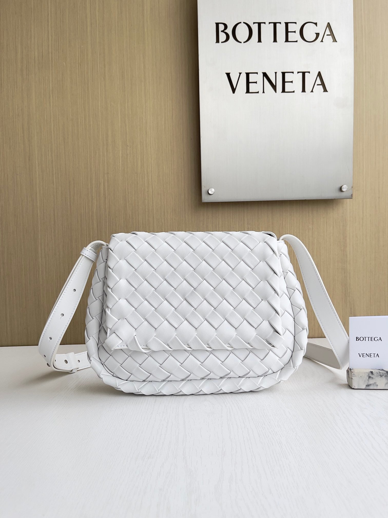 Cobble Bottega Veneta 755659.A2