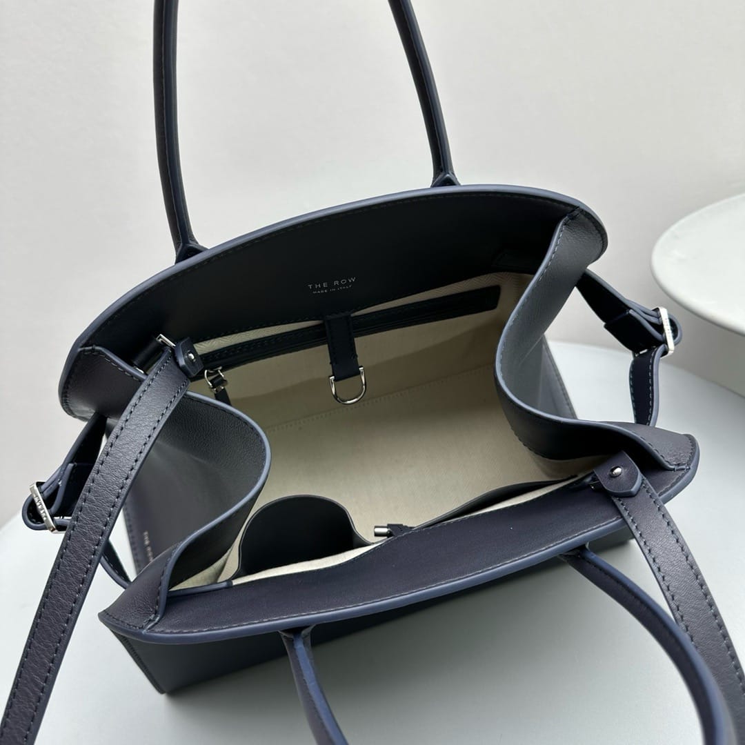 Margaux 12 The Row E688108.2