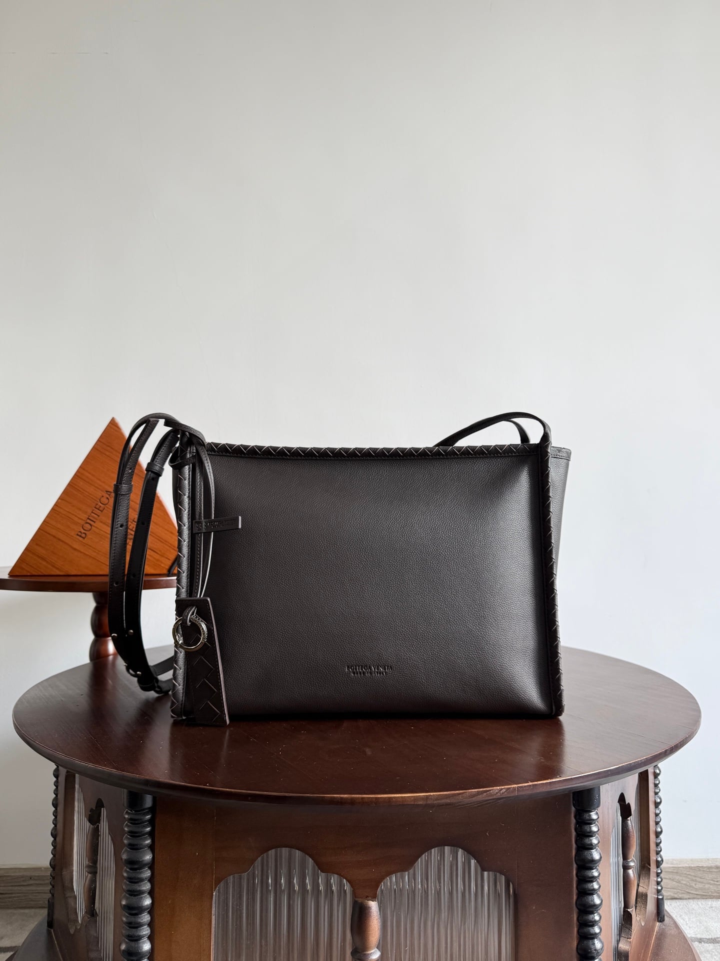 Corriere Messenger Bottega Veneta 826852.A1