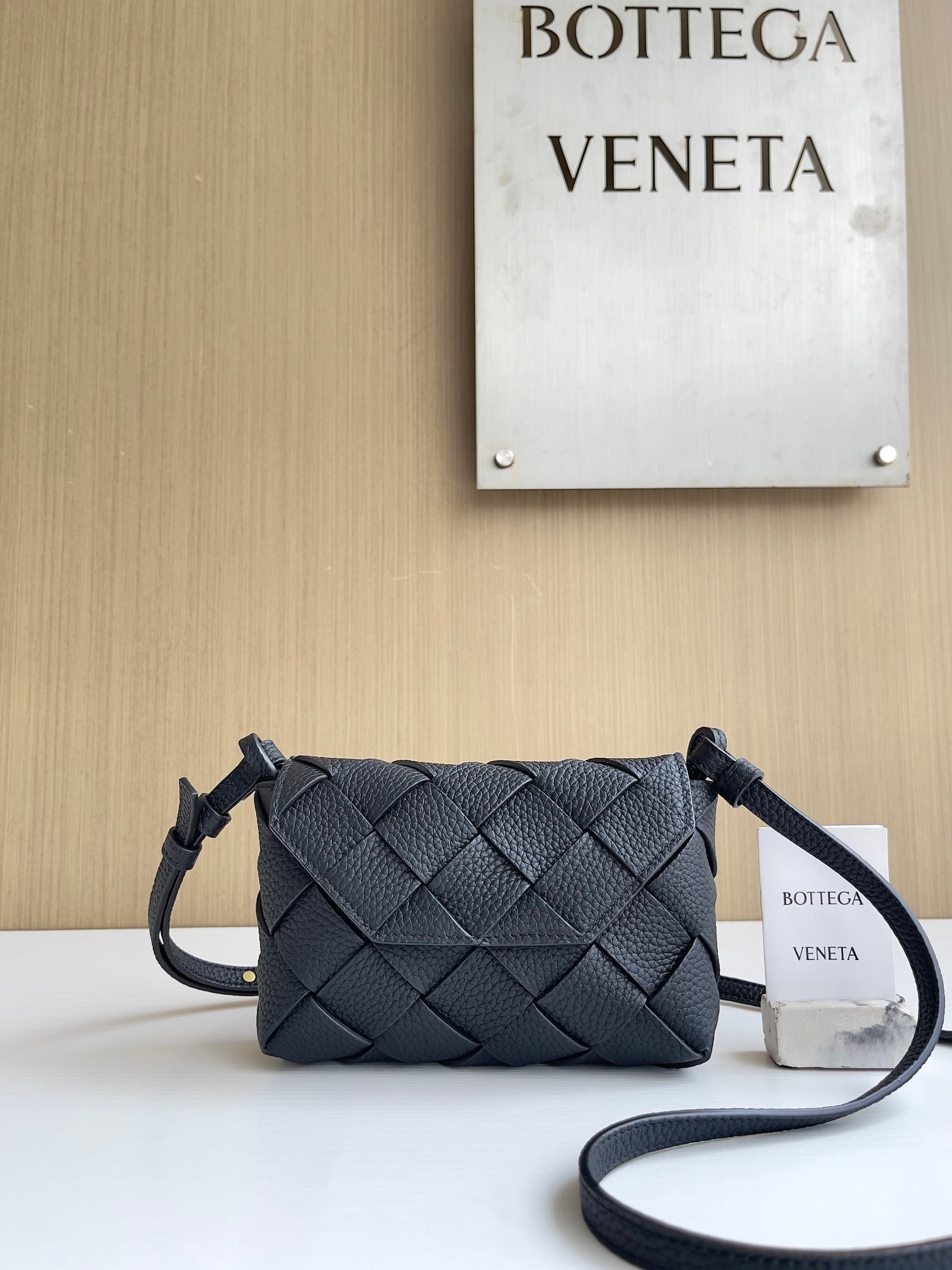 Diago Bottega Veneta 805745