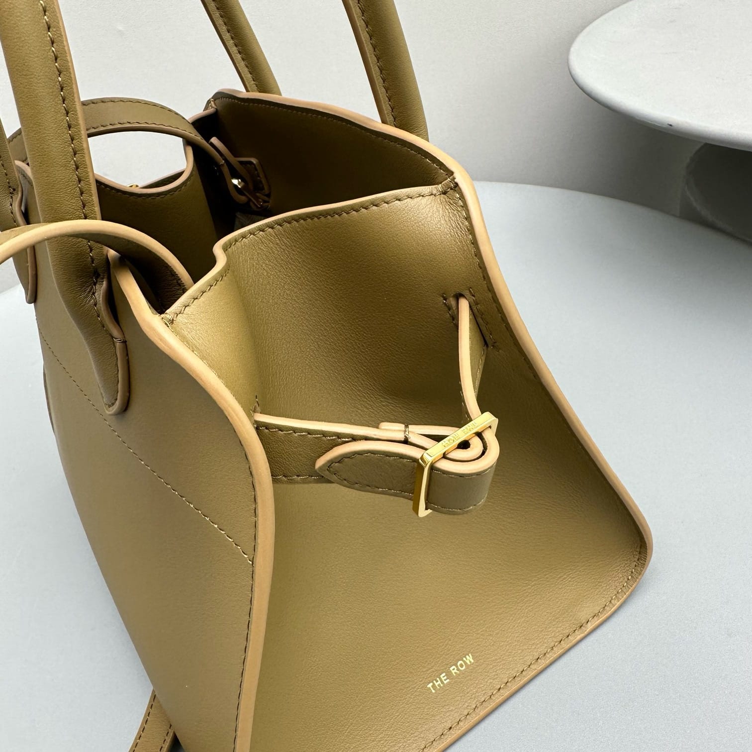 Margaux 10 The Row E68898.4