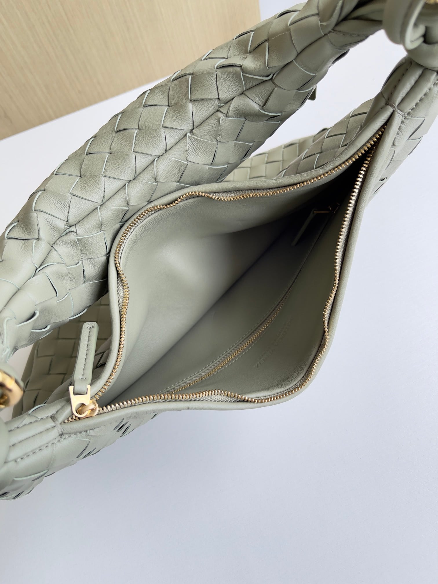 Gemelli Bottega Veneta 764053.A4