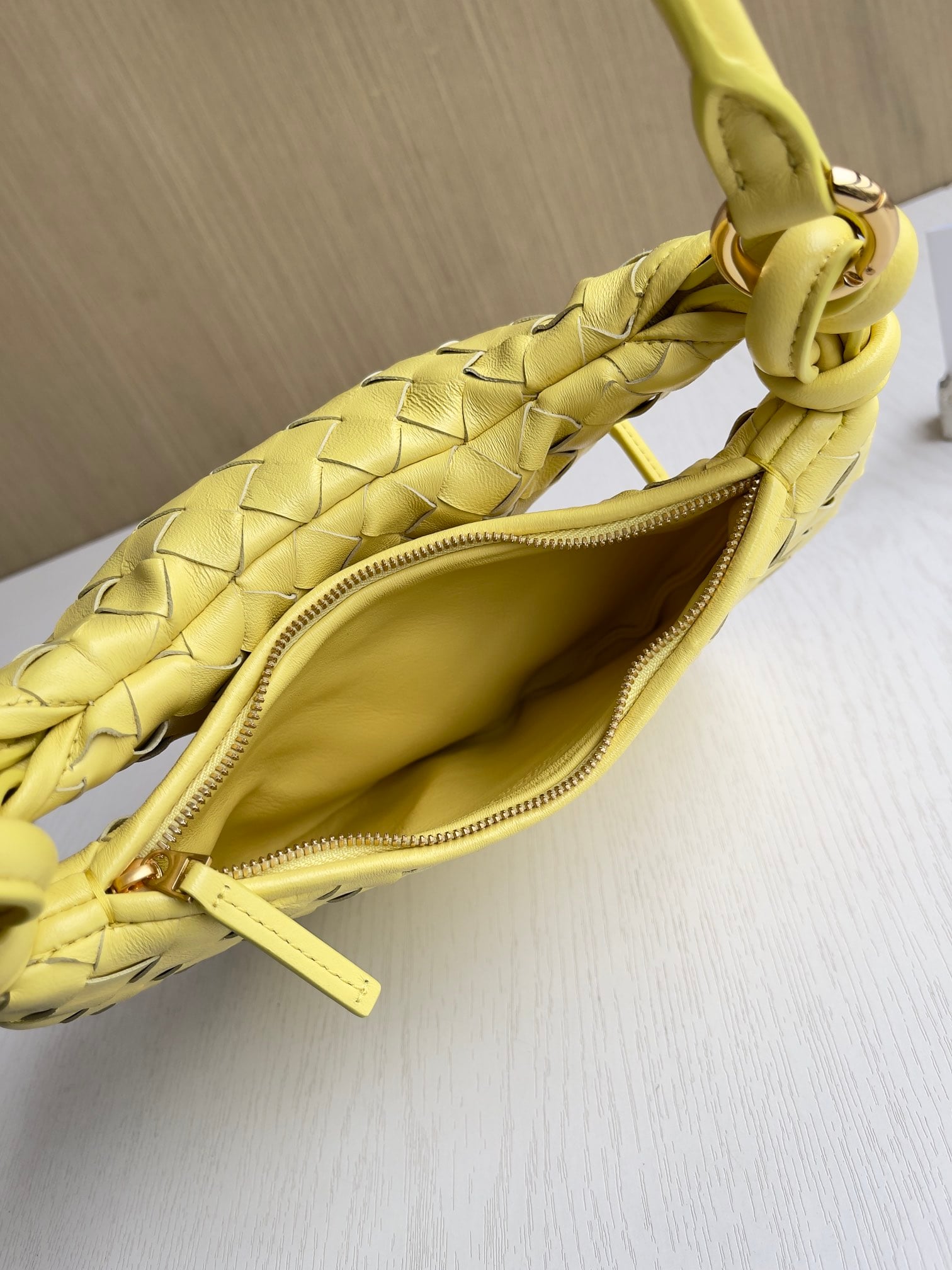 Gemelli Bottega Veneta 776764.A16
