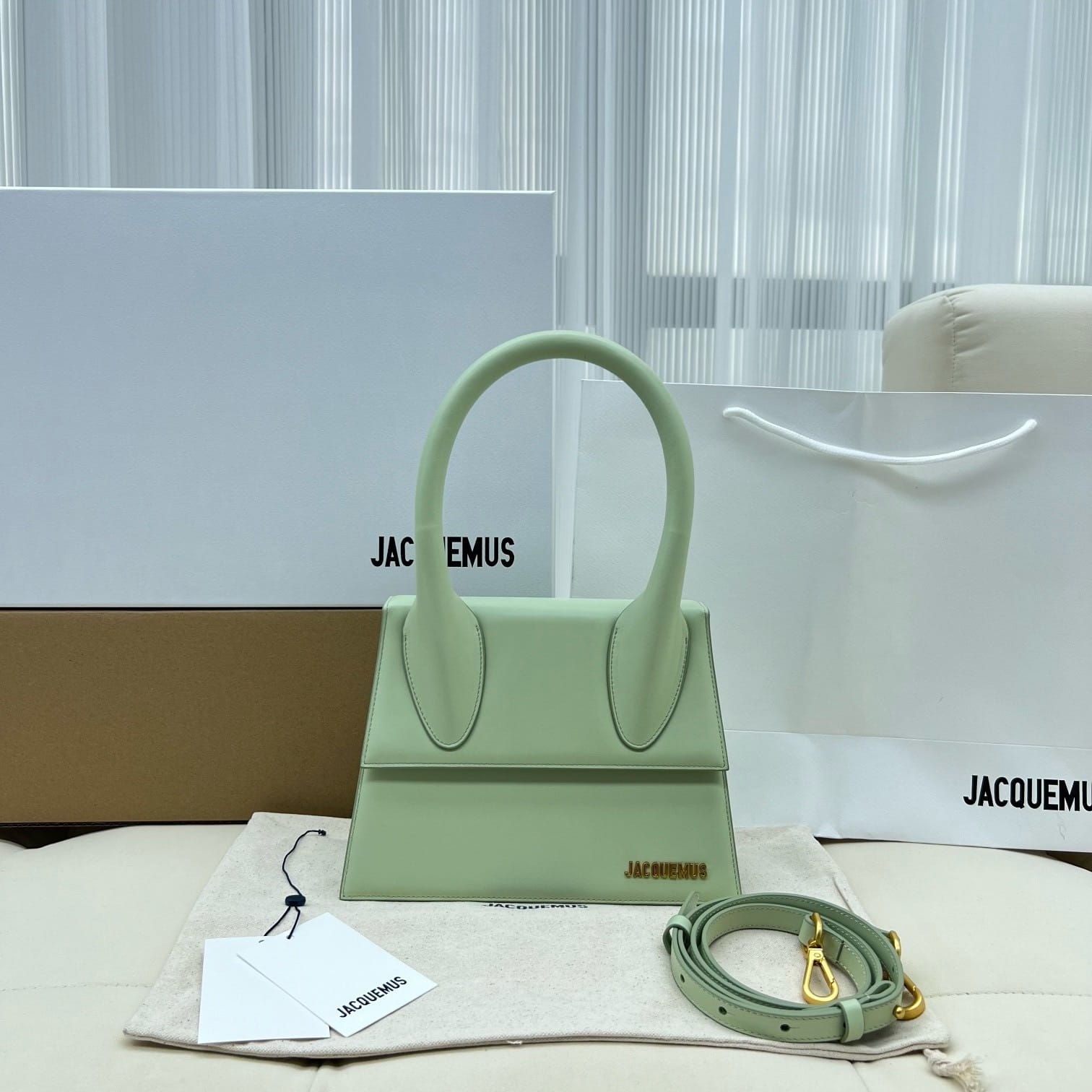 Le grand Chiquito Jacquemus