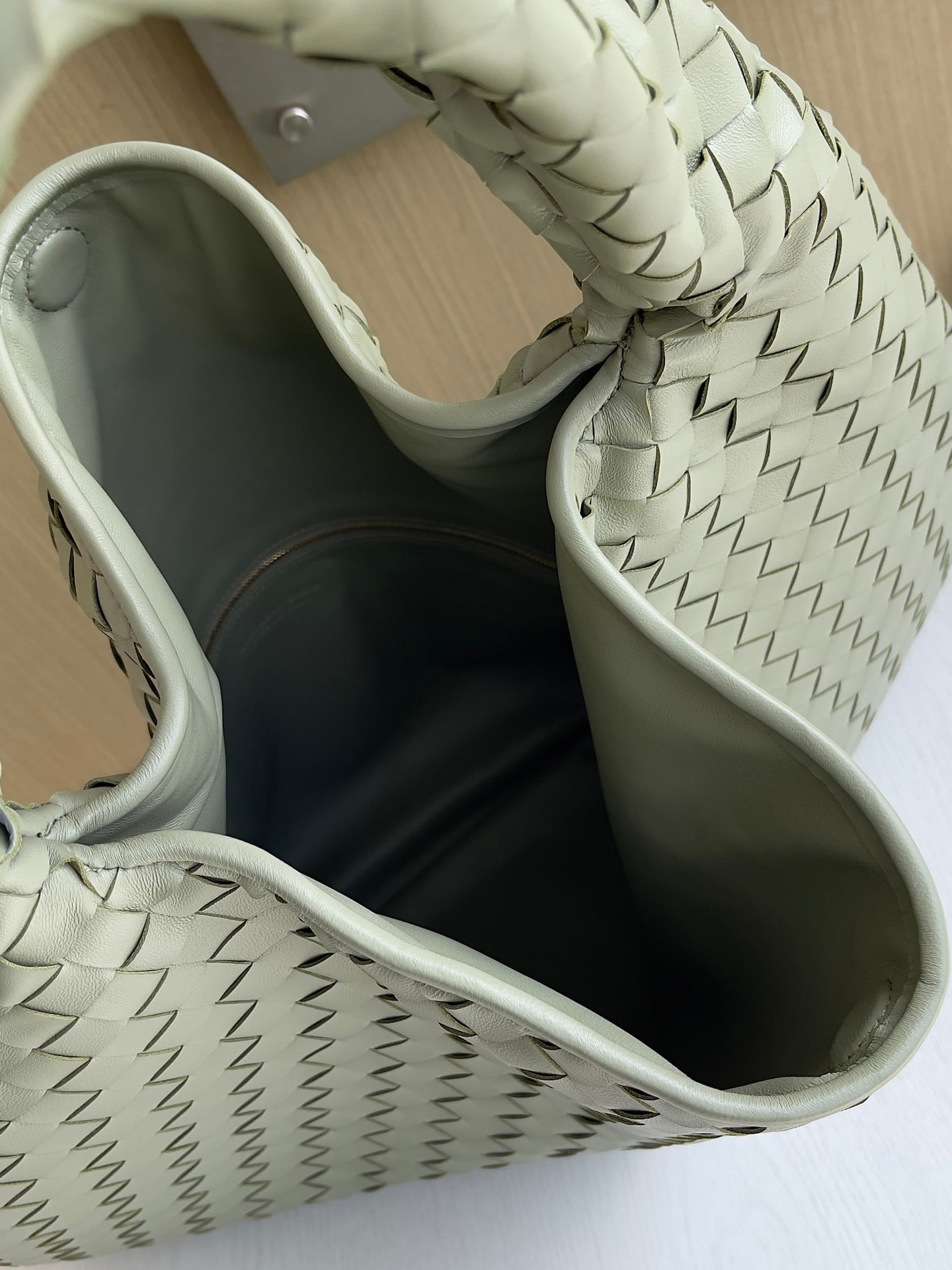 Hop Bottega Veneta 763970.A11