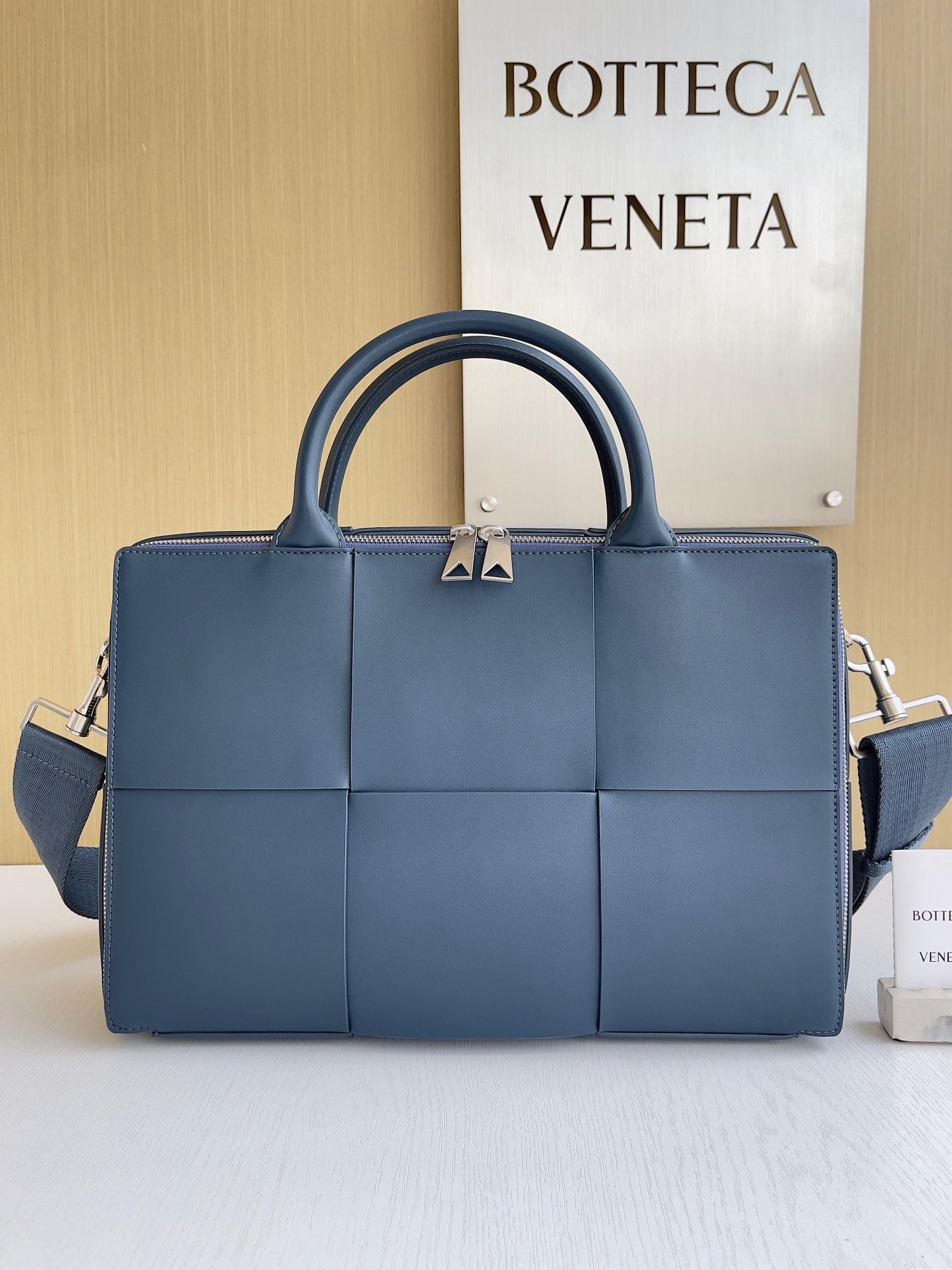 Intrecciato Briefcase Bottega Veneta 680120.A1