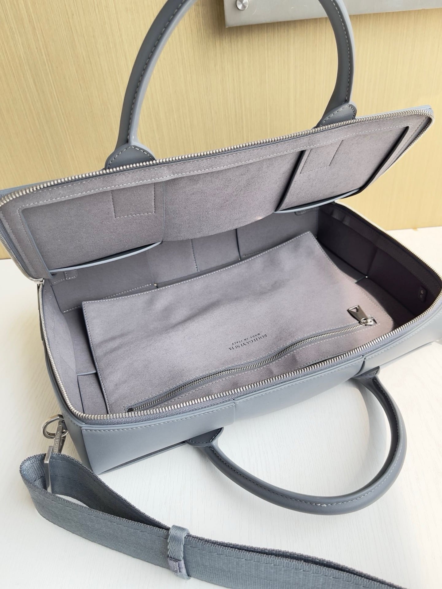 Intrecciato Briefcase Bottega Veneta 680120.A2