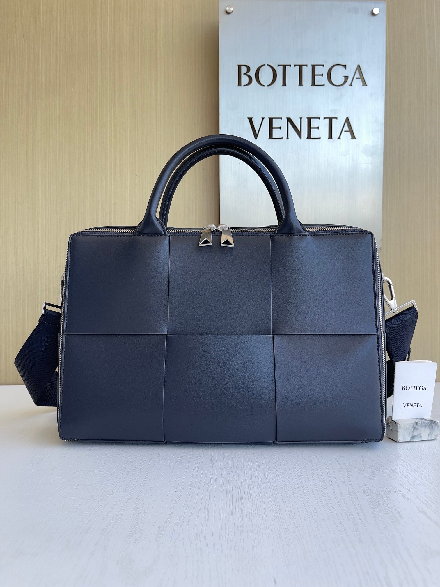 Intrecciato Briefcase Bottega Veneta 680120.A3