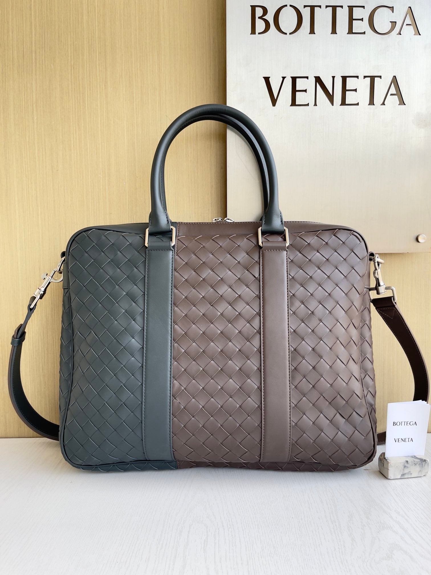 Intrecciato Briefcase Bottega Veneta 755128.A2