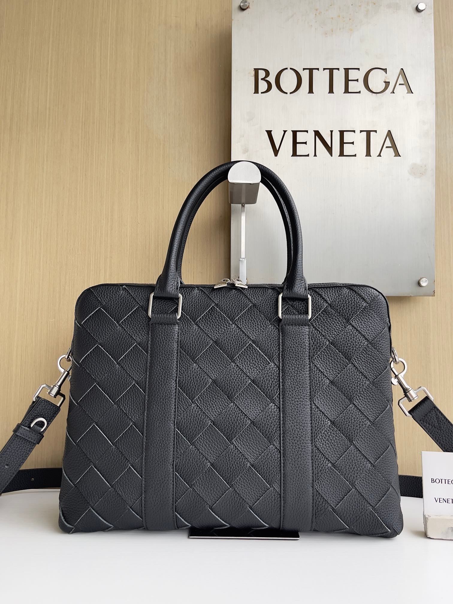 Intrecciato Briefcase Bottega Veneta 799765