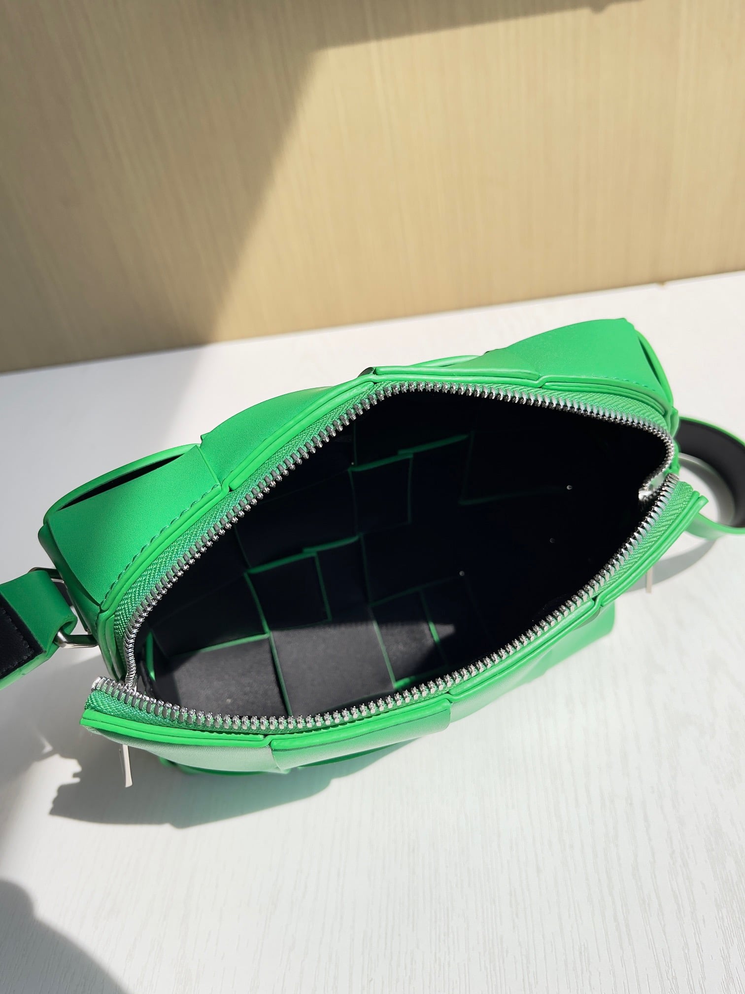 Intrecciato Camera Bag Bottega Veneta 730027.A1