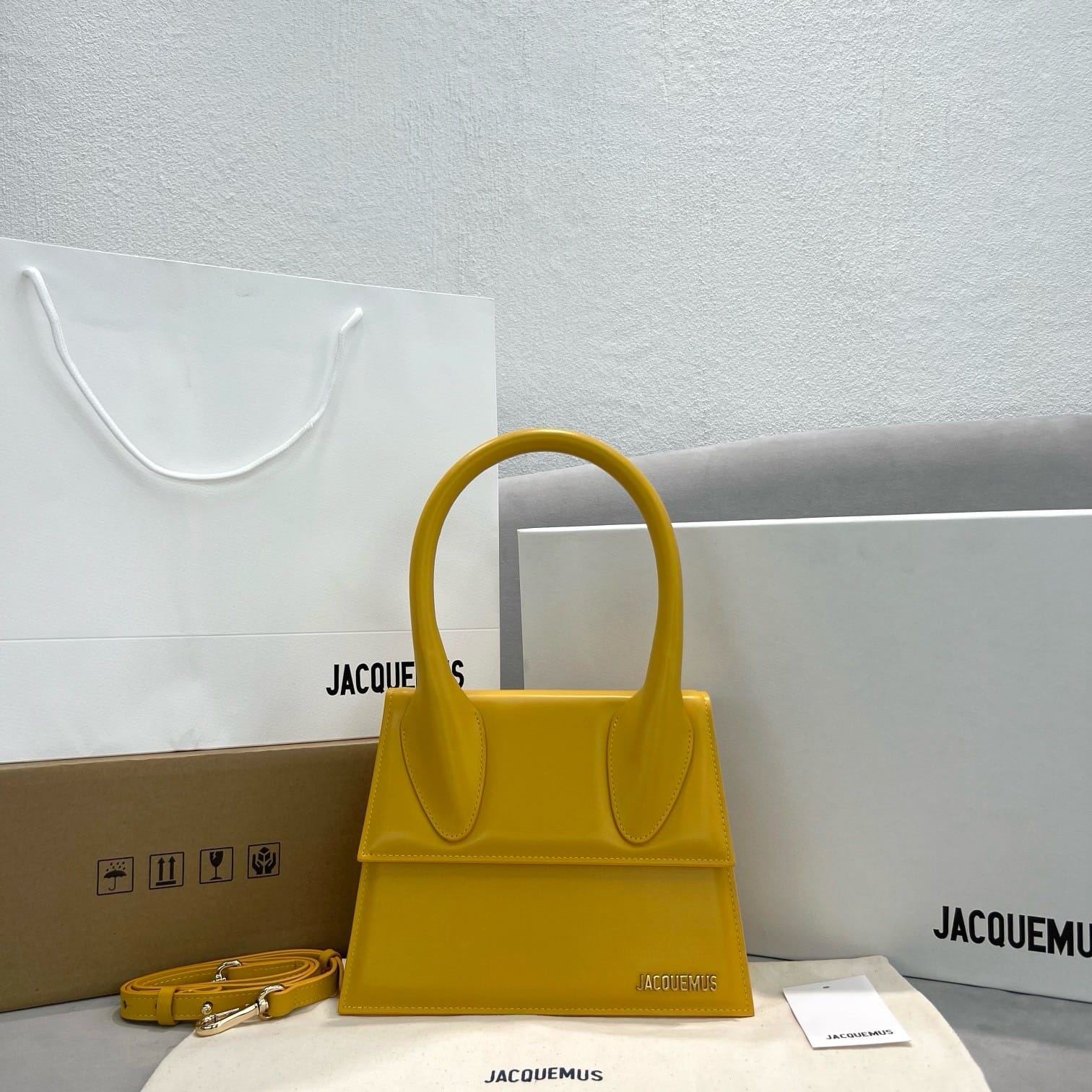 Le grand Chiquito Jacquemus 14