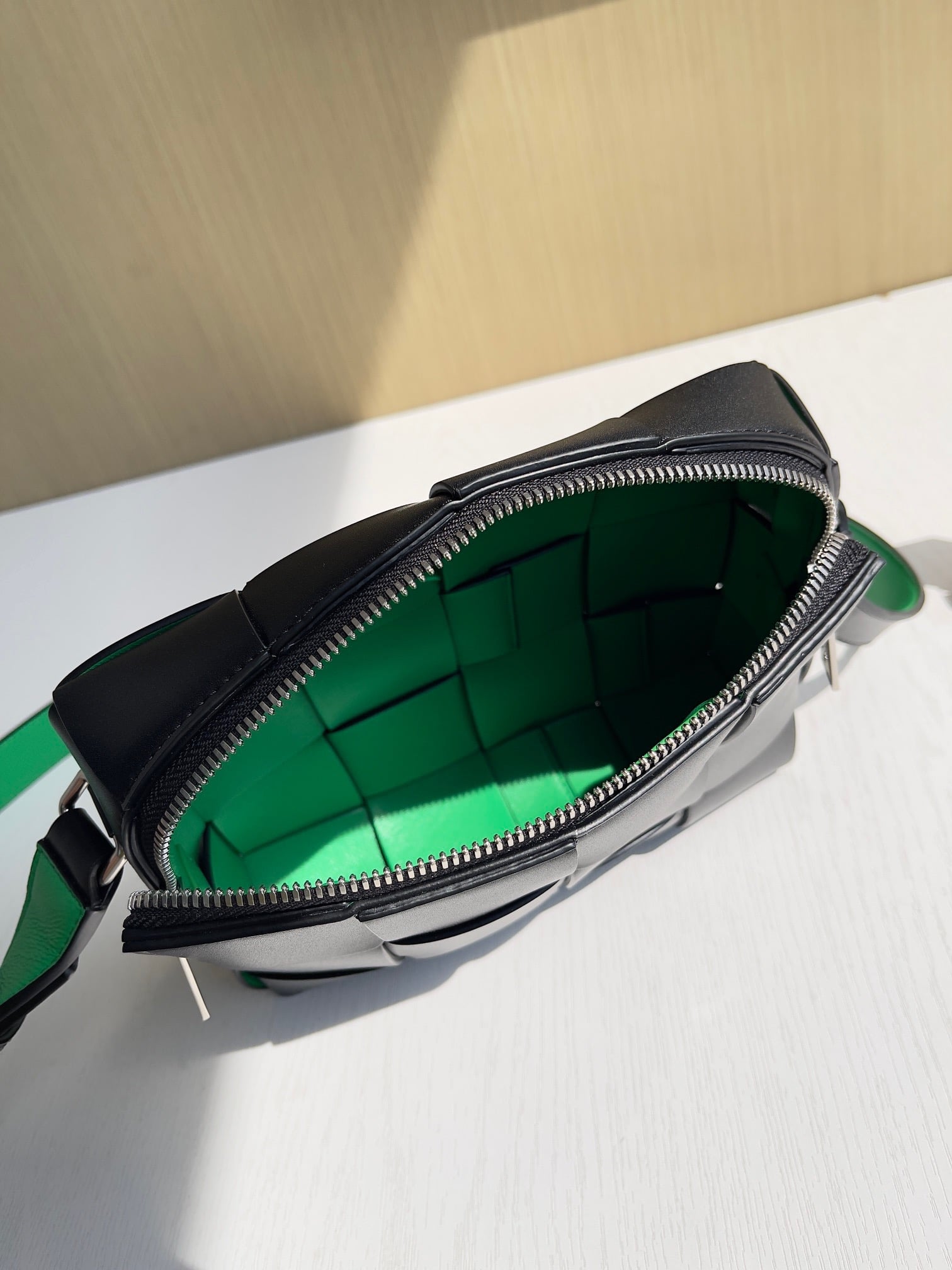 Intrecciato Camera Bag Bottega Veneta 730027.A3