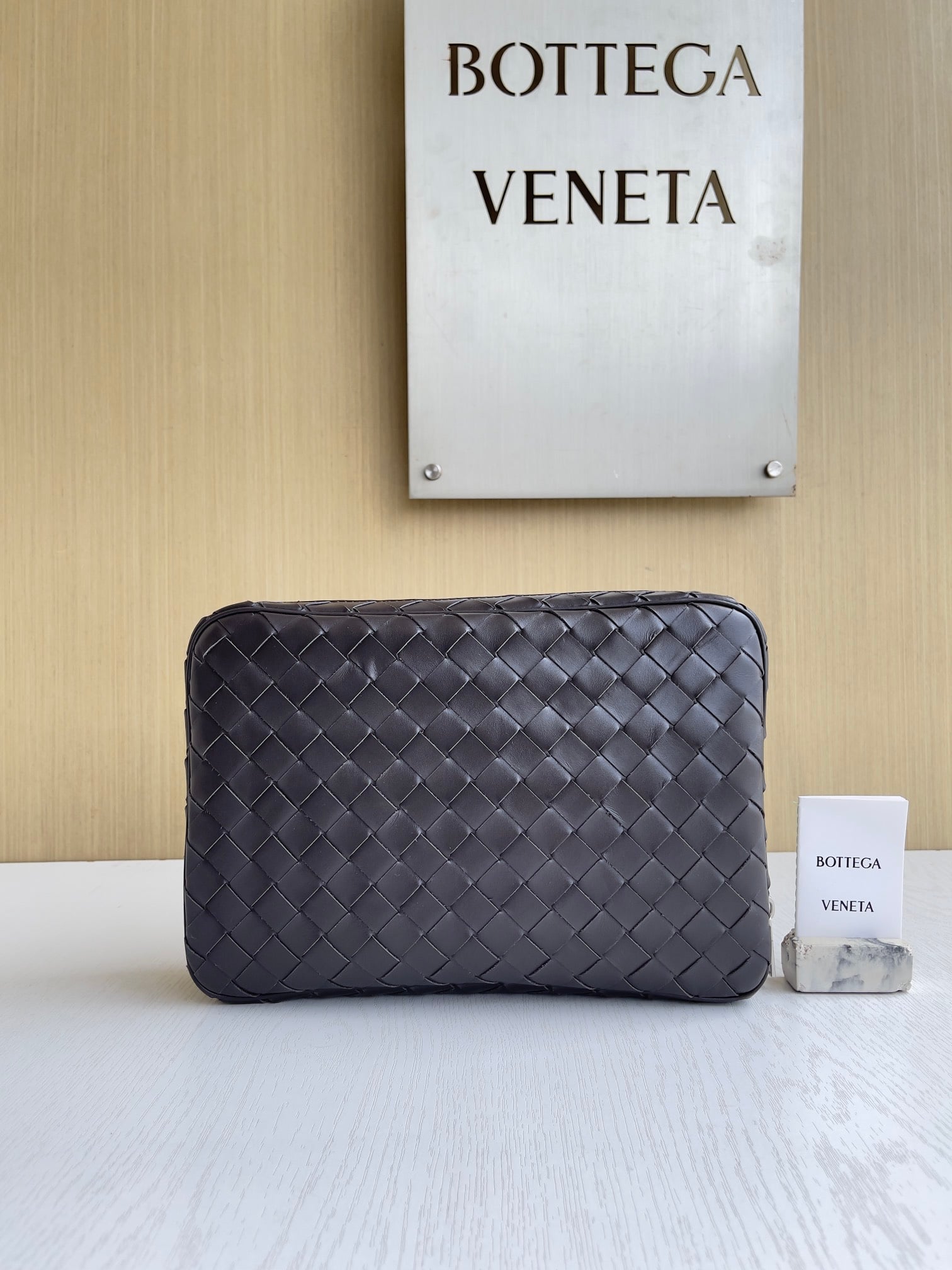 Intrecciato Pouch Bottega Veneta 765804.A1