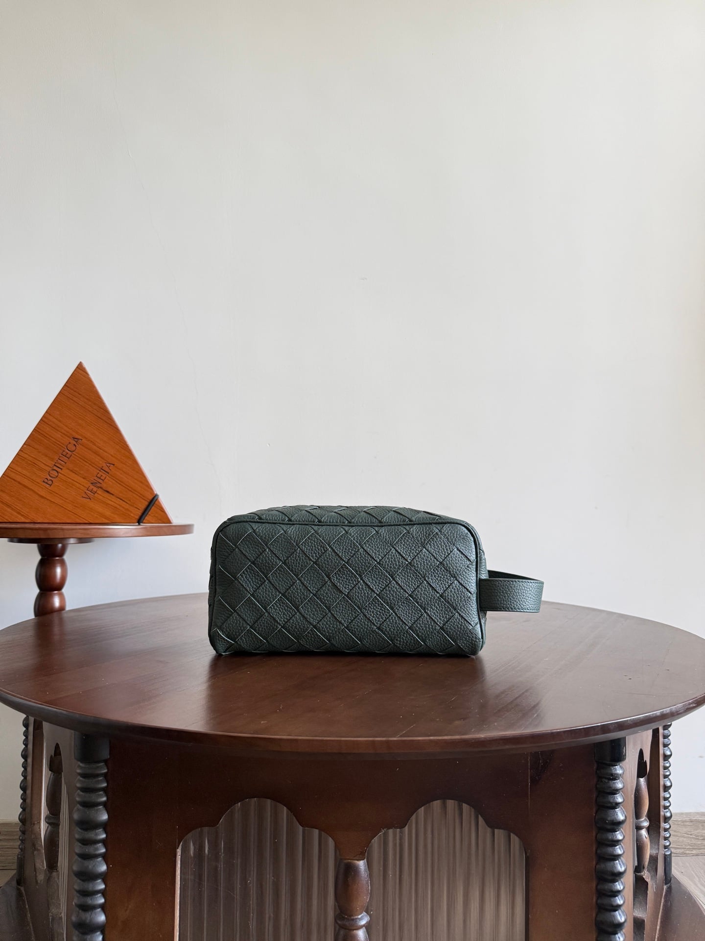 Intrecciato Toiletry Bag Bottega Veneta 729295.A3