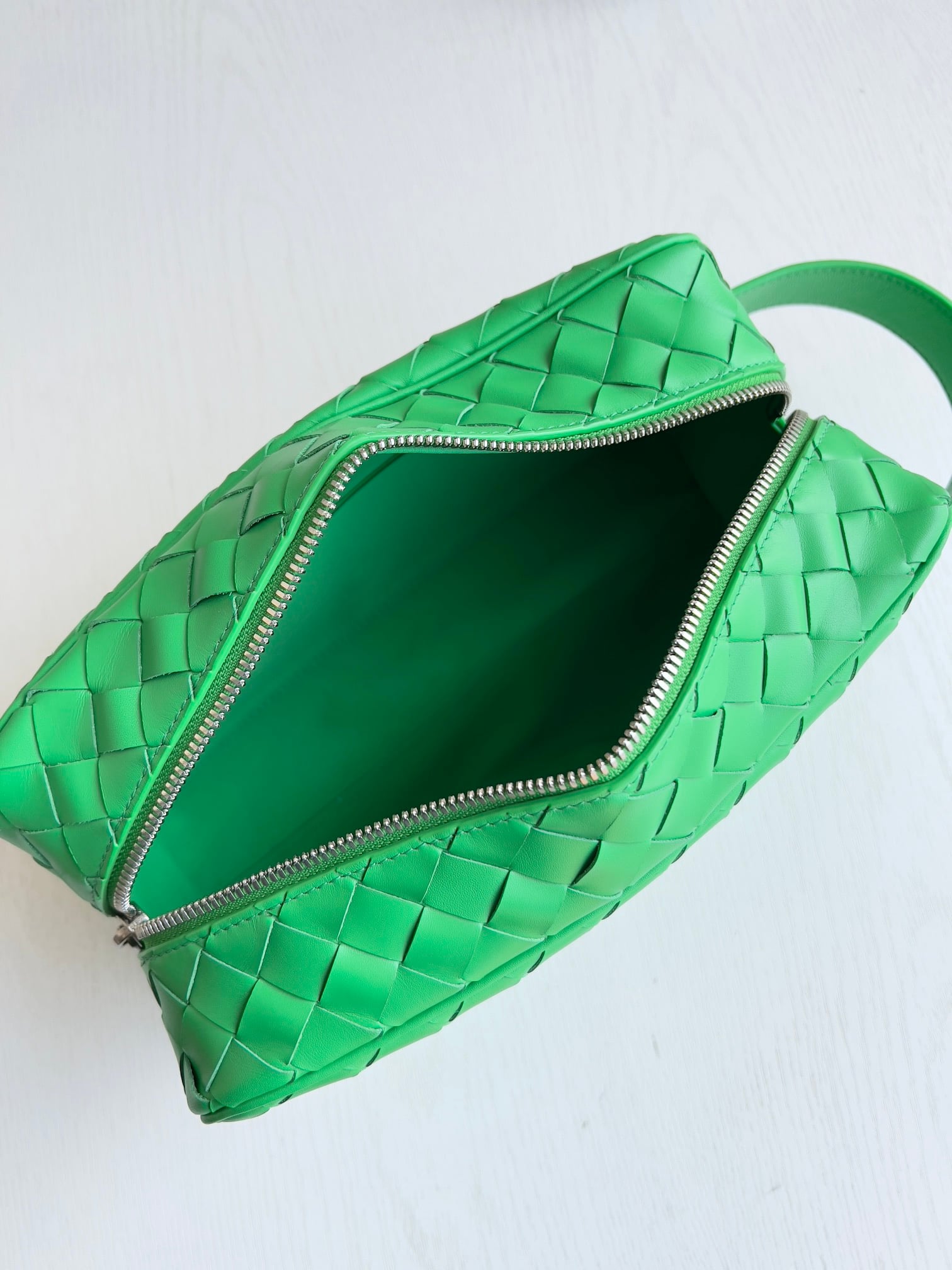 Intrecciato Toiletry Bag Bottega Veneta 729295.A7