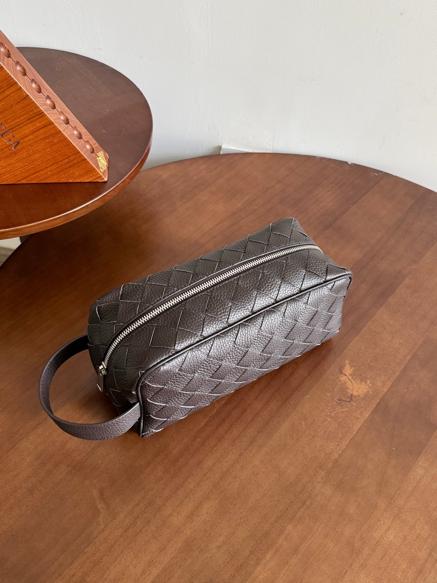 Intrecciato Toiletry Bag Bottega Veneta 729295.A9