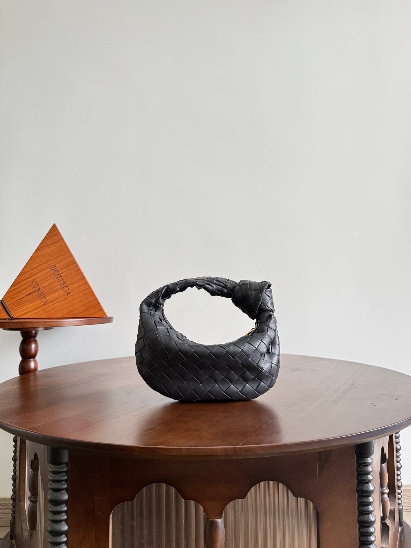 Jodie Bottega Veneta 651876.A28