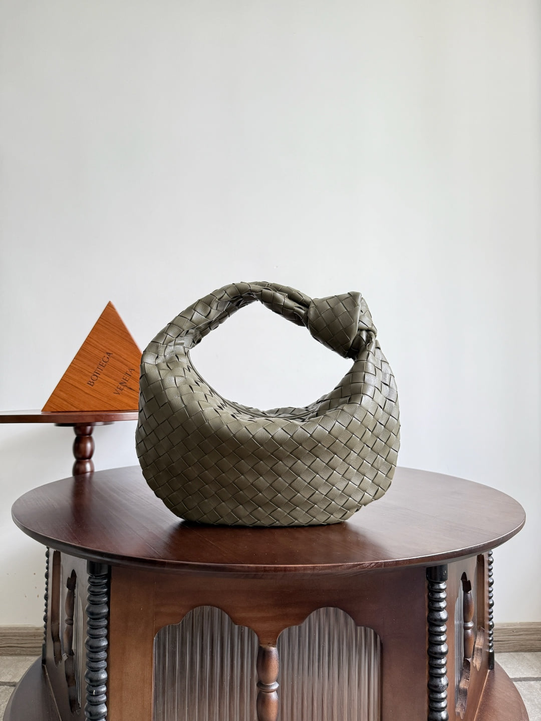 Jodie Bottega Veneta 690225.A16
