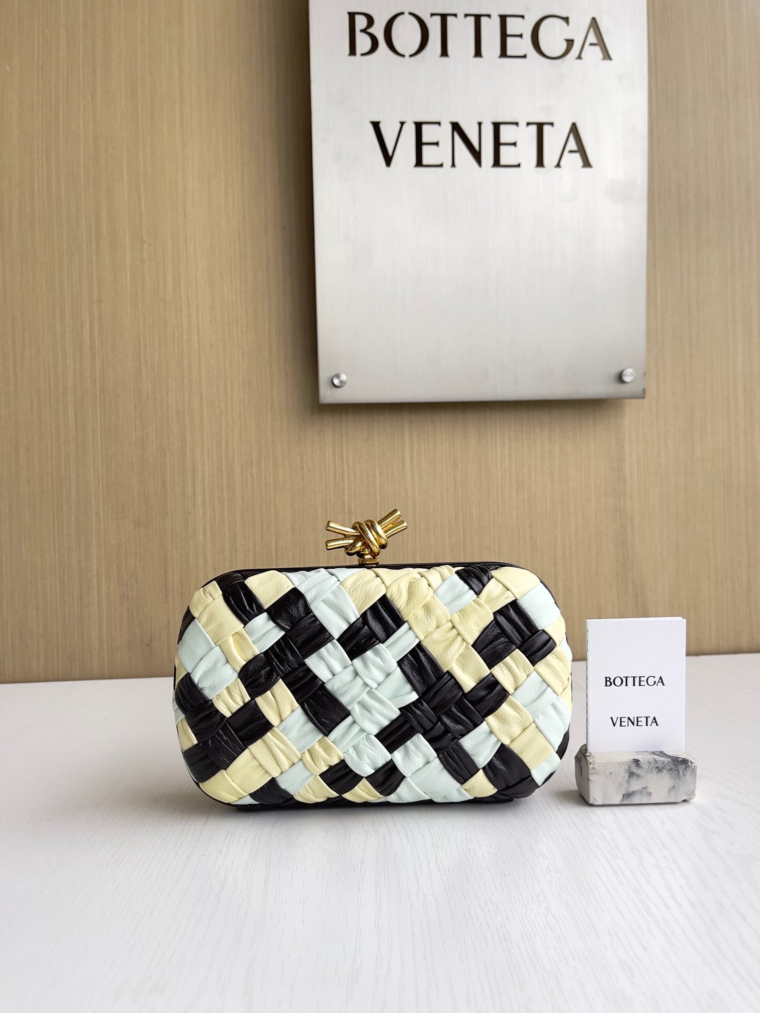 Knot Bottega Veneta 717622.A1
