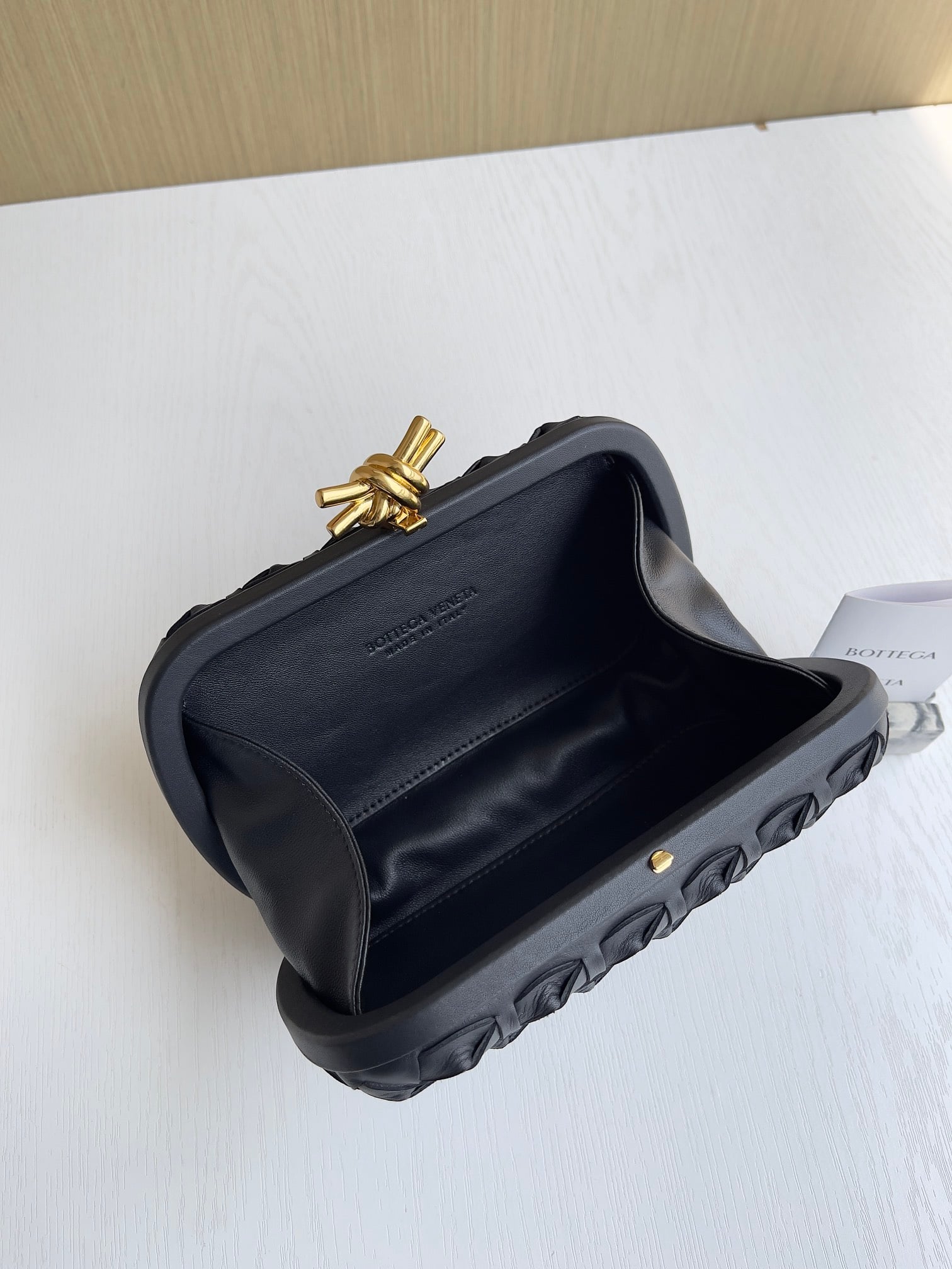 Knot Bottega Veneta 717622.A4