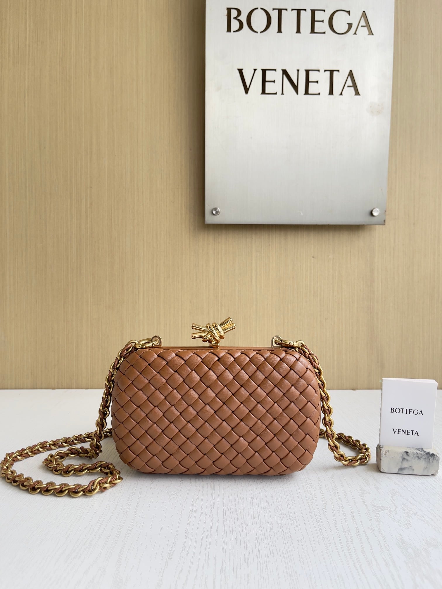 Knot Bottega Veneta 776662.A6