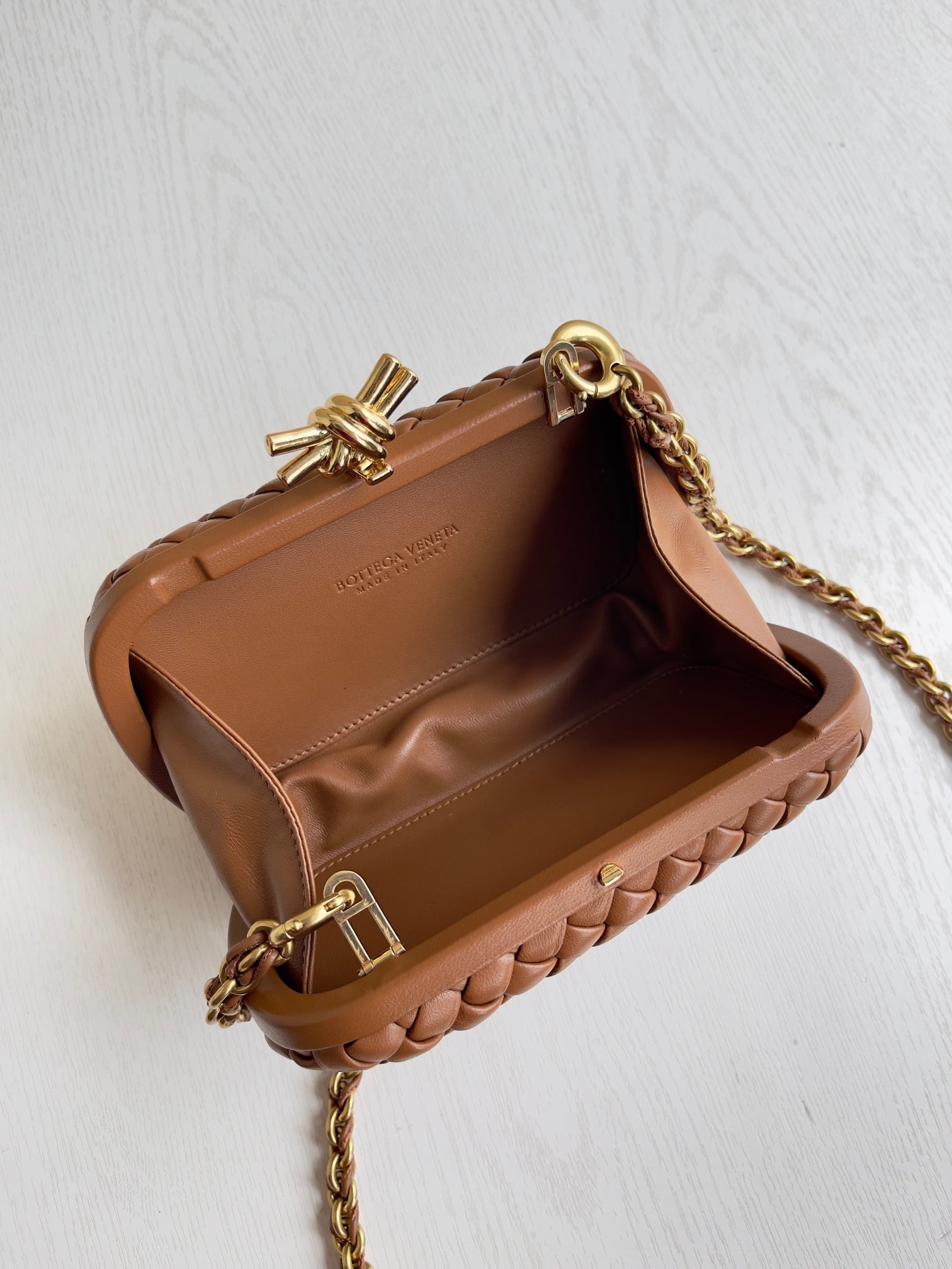 Knot Bottega Veneta 776662.A6