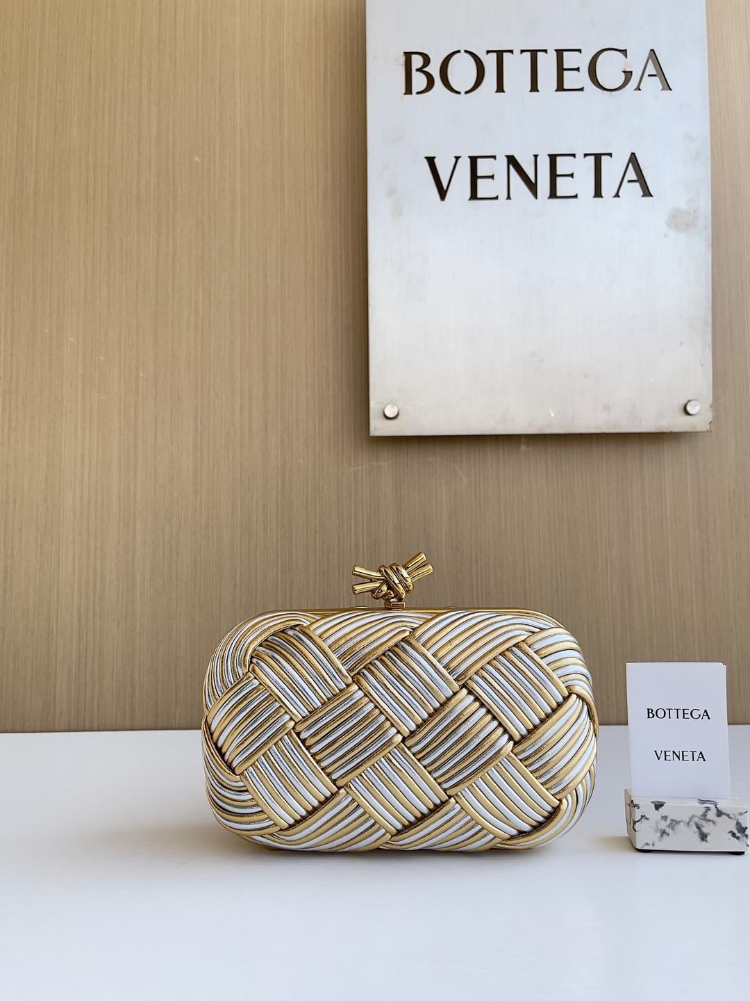 Knot Bottega Veneta 804532