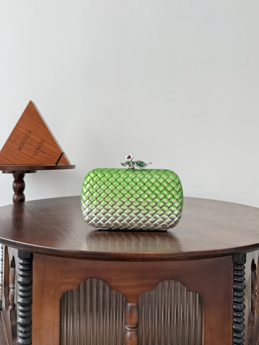 Knot - серебристый Bottega Veneta 826183.A3