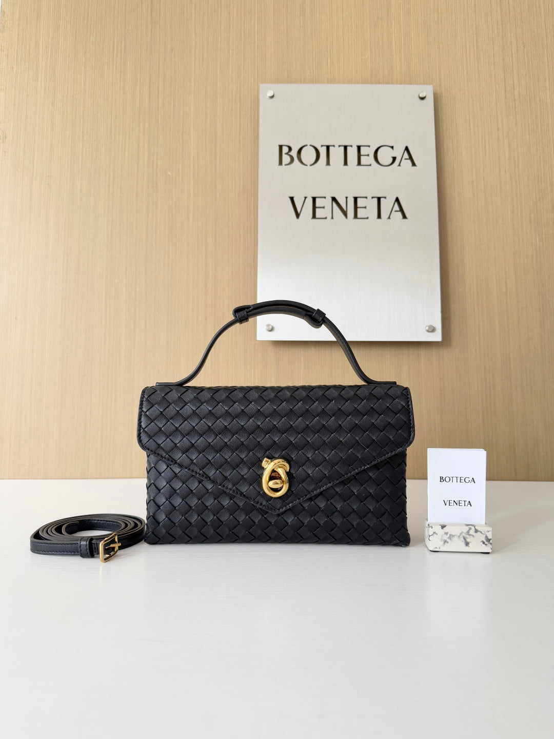 Knot Lock Bottega Veneta 817191.A1